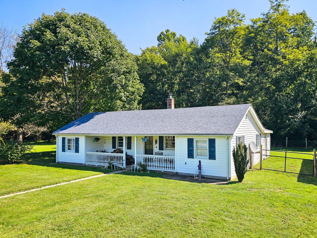 Photo of 8915 KY HWY 643, Crab Orchard, KY 40419 (MLS # 26025595)