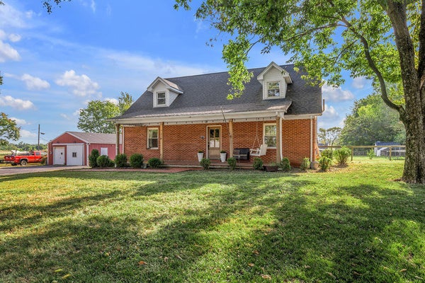 215 DANVILLE LOOP 1 RD, NICHOLASVILLE, KY 40356 - Image bd6dfd25c3b321200e6b79a5fa841714/611057565