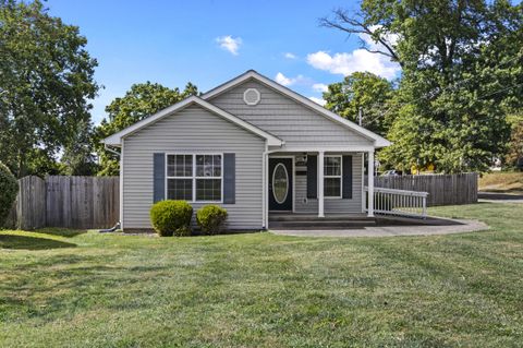 Photo of 1699 Bryan Station Road, Lexington, KY 40505 (MLS # 25502120)