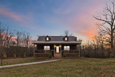 Photo of 510 Meadow View Drive, Nancy, KY 42544 (MLS # 26001458)