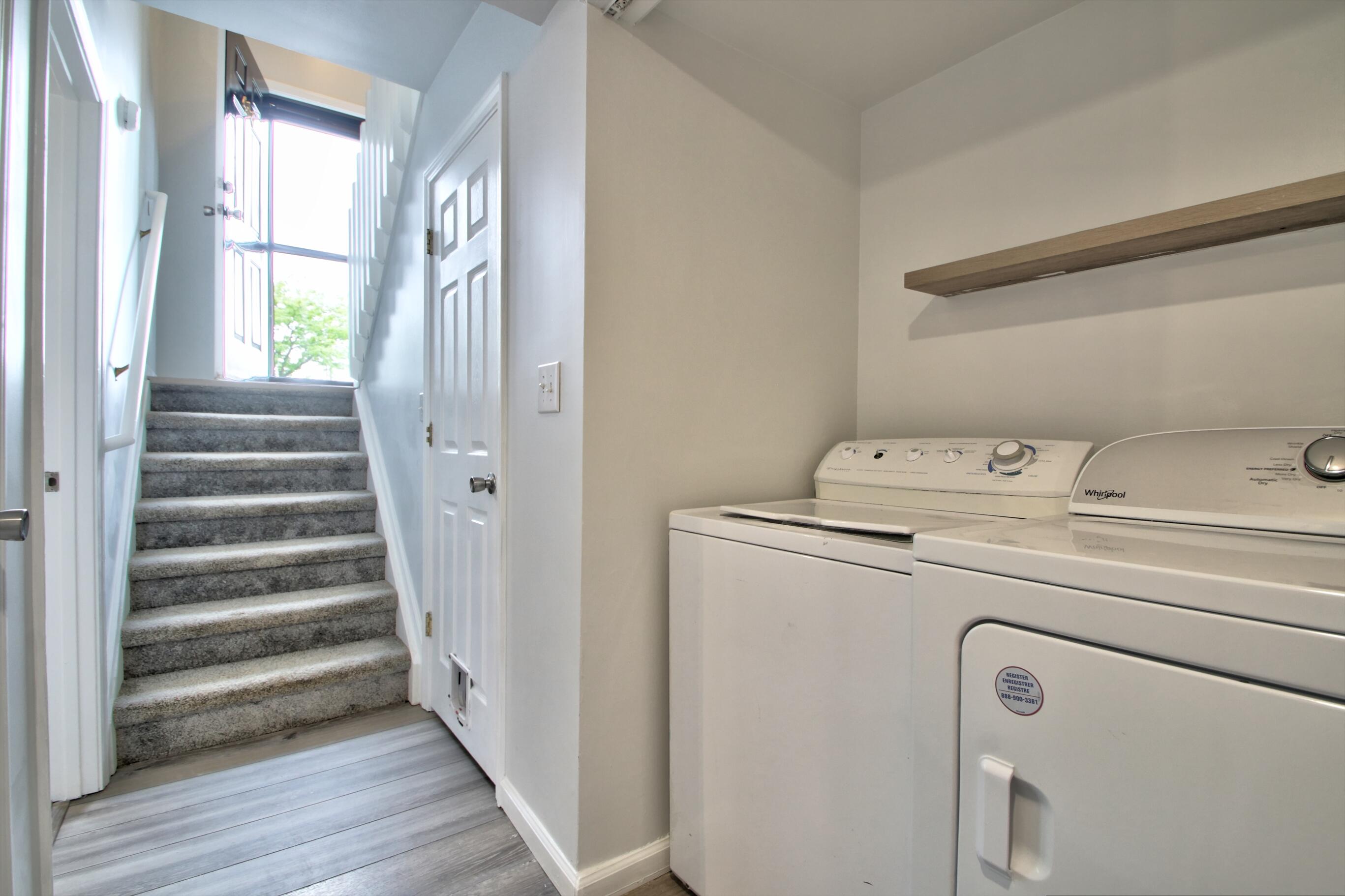 Nicholasville, Kentucky 40356, United States, 2 Bedrooms Bedrooms, ,2 BathroomsBathrooms,Residential,Contingent,128809