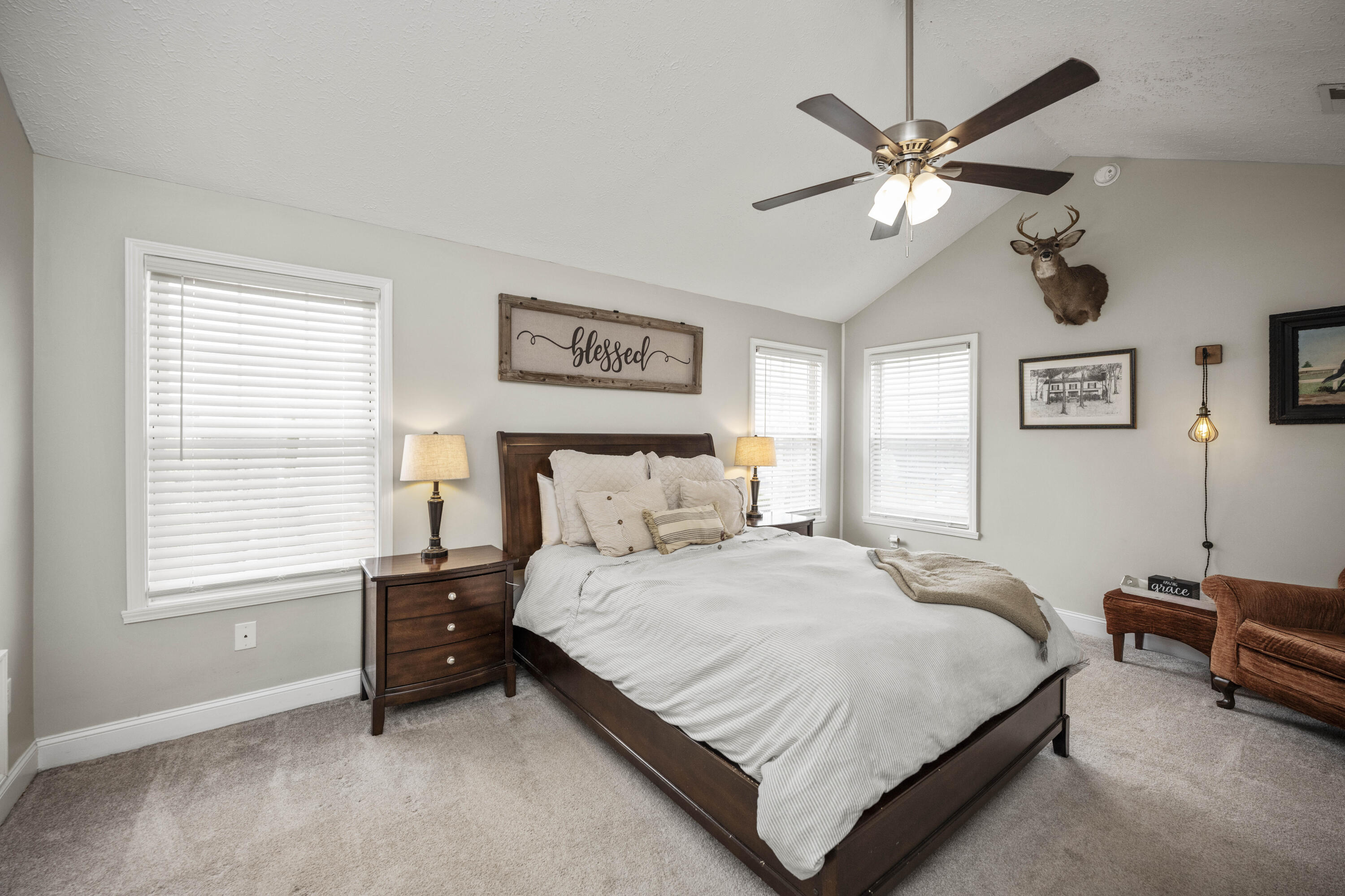 Winchester, Kentucky 40391, United States, 5 Bedrooms Bedrooms, ,3 BathroomsBathrooms,Residential,Active,95748