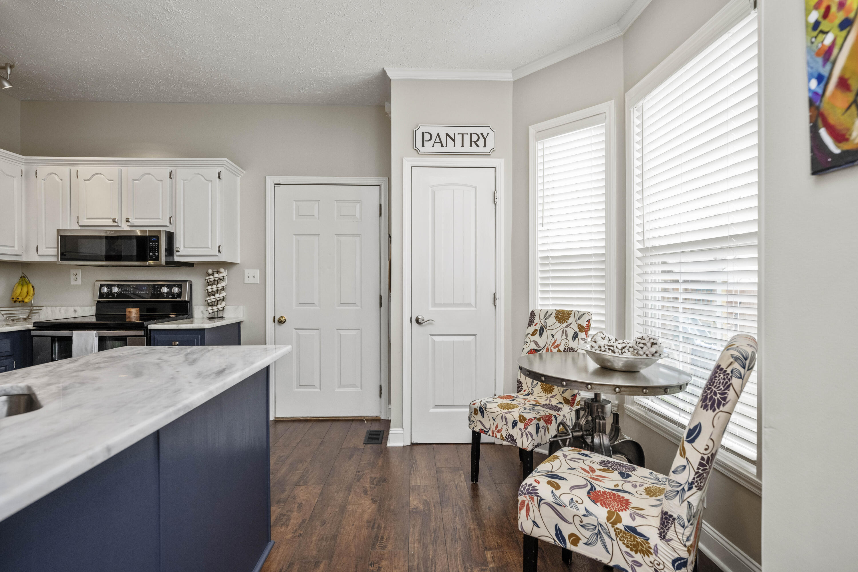 Winchester, Kentucky 40391, United States, 5 Bedrooms Bedrooms, ,3 BathroomsBathrooms,Residential,Active,95748