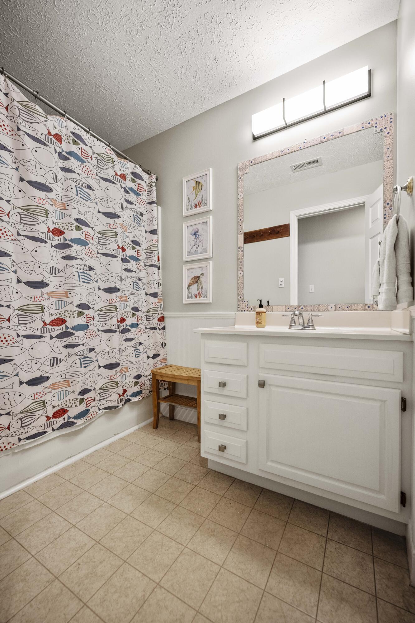 Winchester, Kentucky 40391, United States, 5 Bedrooms Bedrooms, ,3 BathroomsBathrooms,Residential,Active,95748