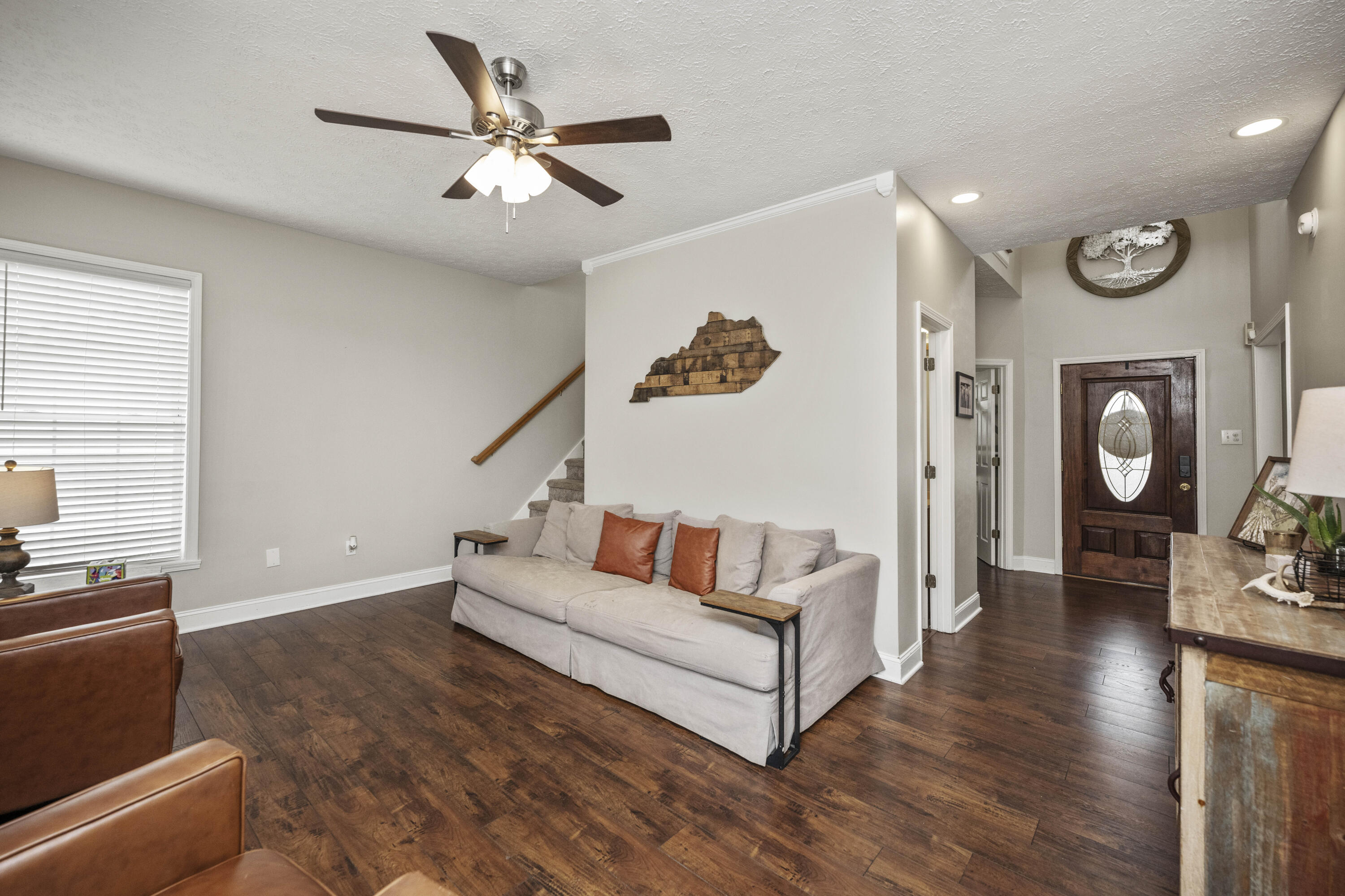 Winchester, Kentucky 40391, United States, 5 Bedrooms Bedrooms, ,3 BathroomsBathrooms,Residential,Active,95748