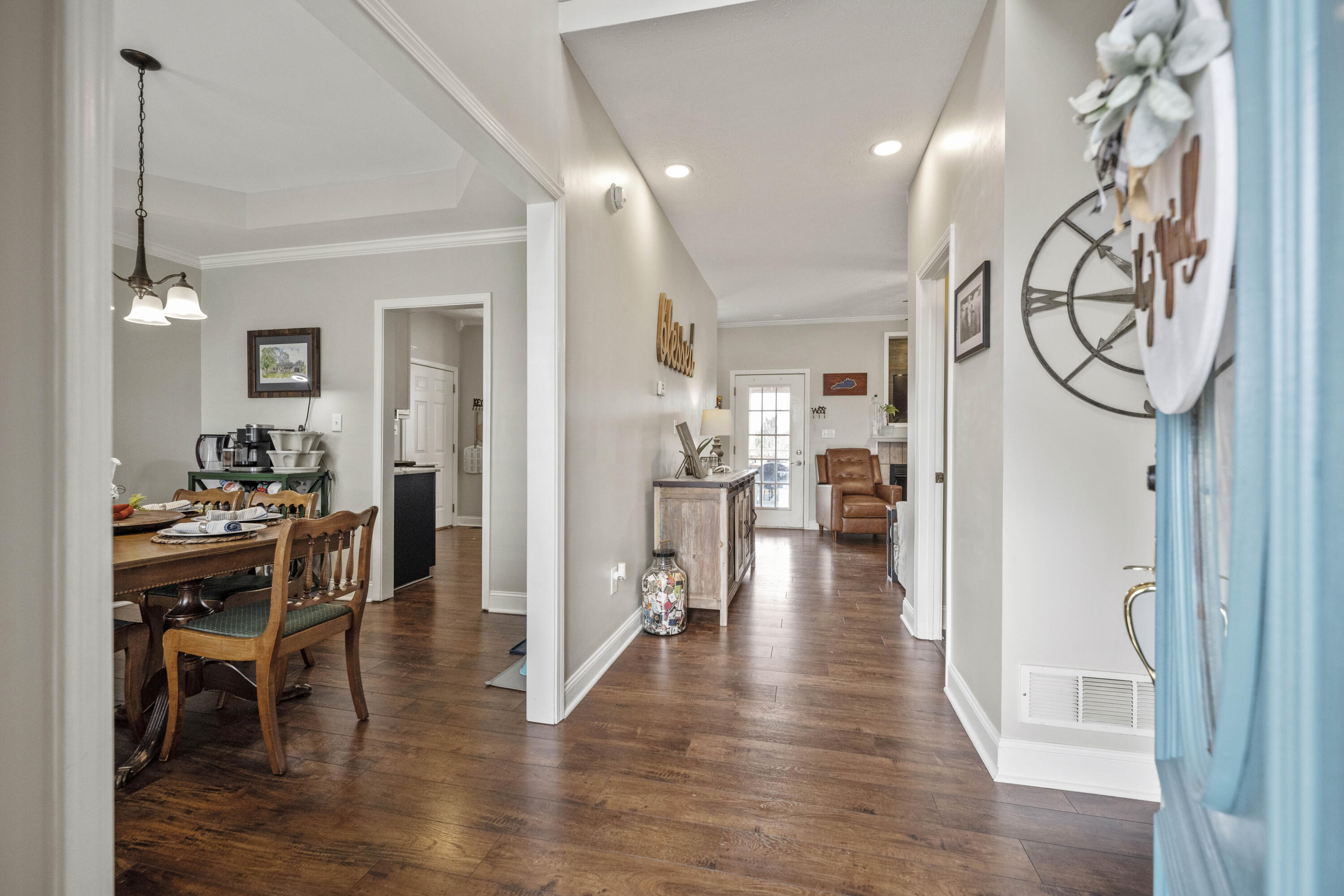 Winchester, Kentucky 40391, United States, 5 Bedrooms Bedrooms, ,3 BathroomsBathrooms,Residential,Active,95748