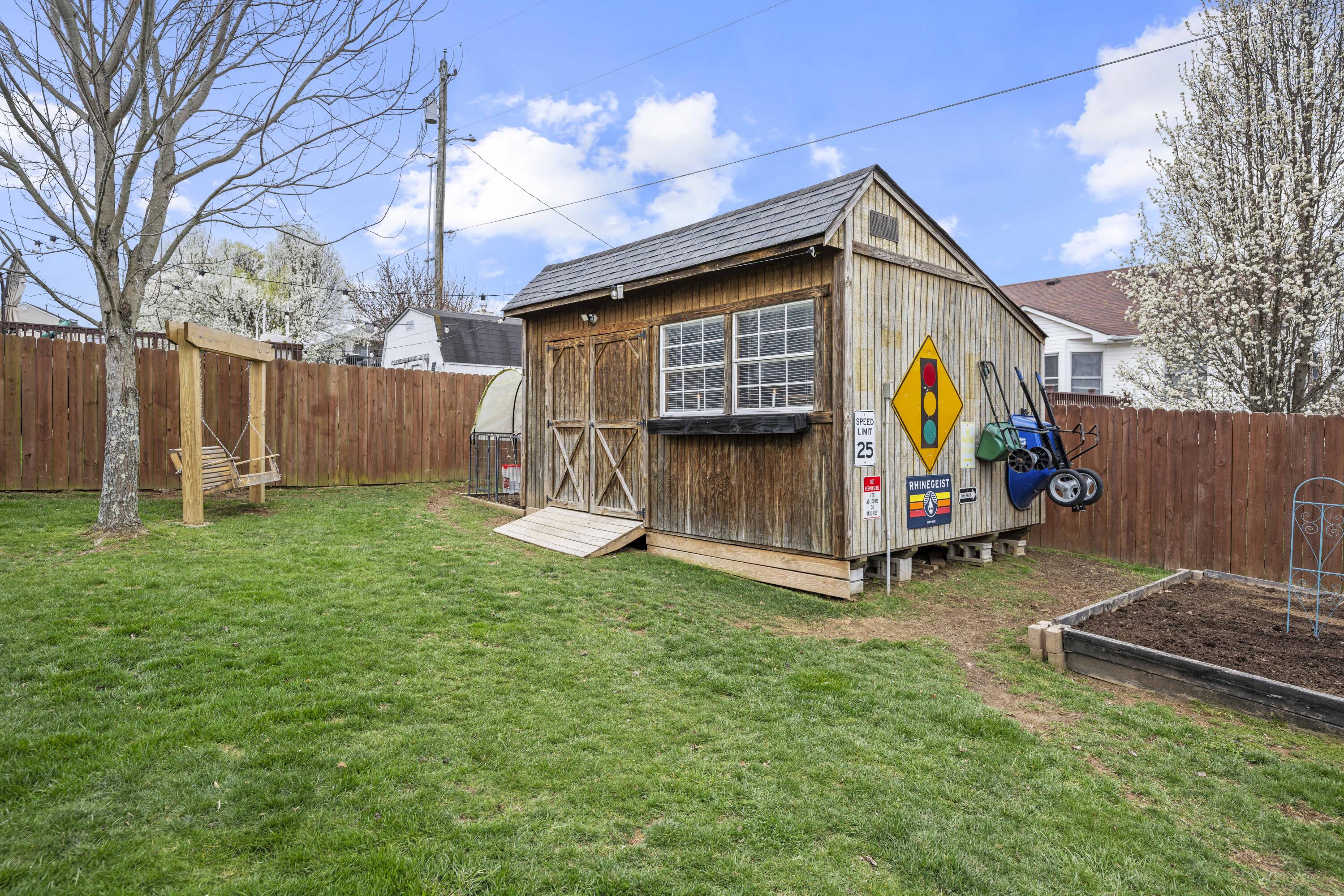 Winchester, Kentucky 40391, United States, 5 Bedrooms Bedrooms, ,3 BathroomsBathrooms,Residential,Active,95748