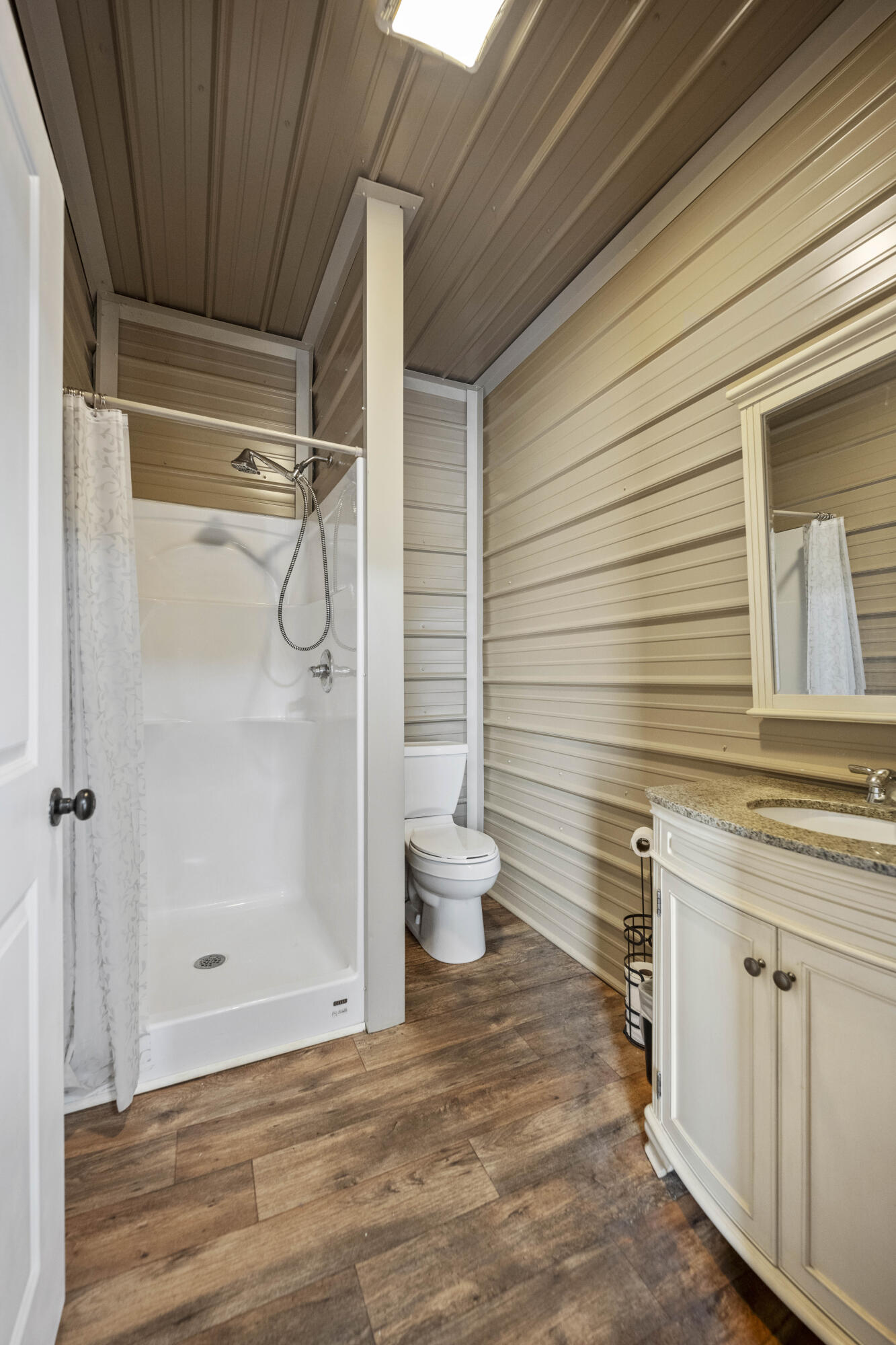 Berea, Kentucky 40403, United States, 1 Bedroom Bedrooms, ,2 BathroomsBathrooms,Residential,Active,116551