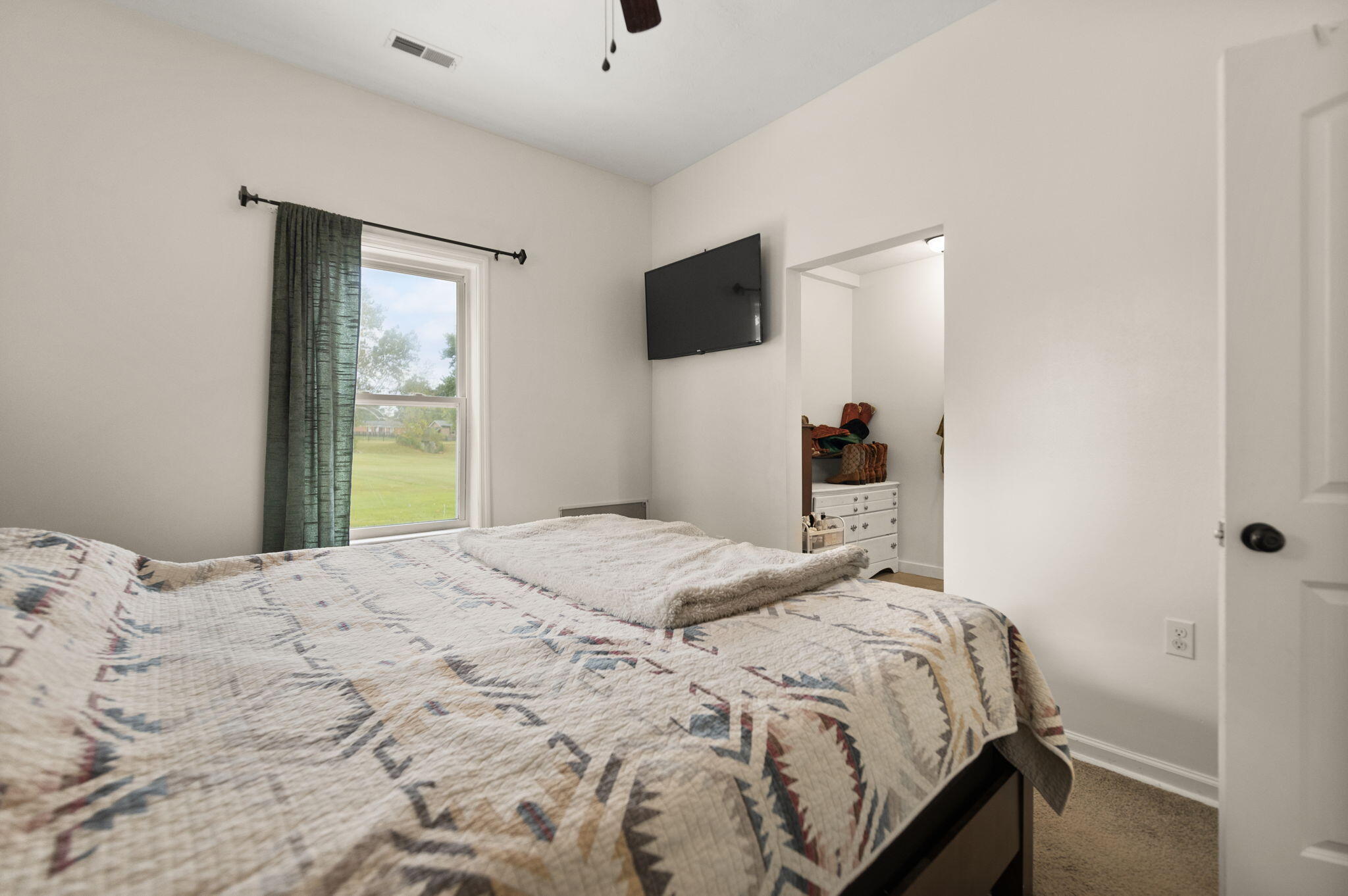 Waco, Kentucky 40385, United States, 2 Bedrooms Bedrooms, ,2 BathroomsBathrooms,Residential,Pending,216616