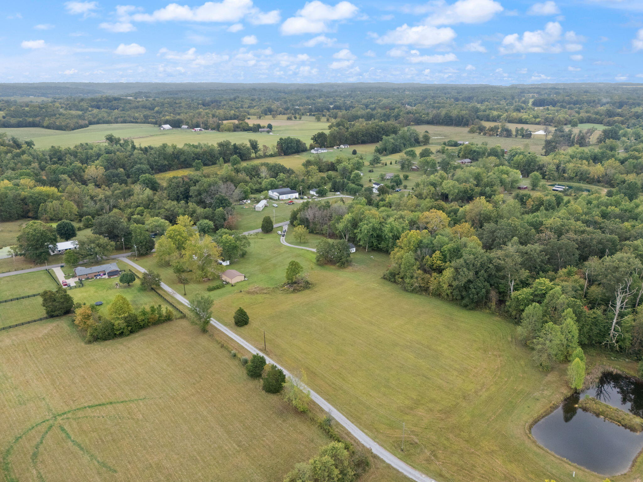 Waco, Kentucky 40385, United States, 2 Bedrooms Bedrooms, ,2 BathroomsBathrooms,Residential,Pending,216616