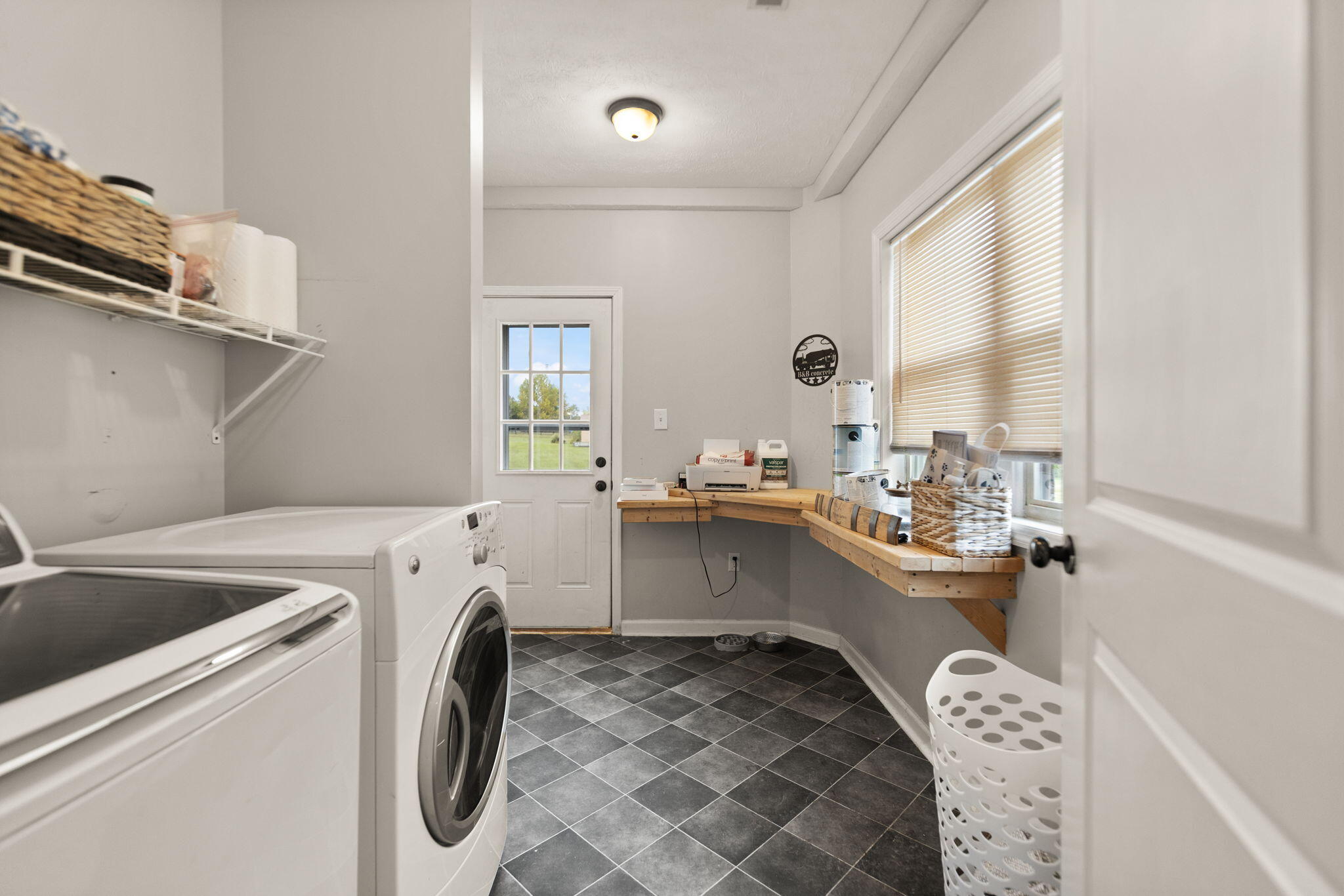 Waco, Kentucky 40385, United States, 2 Bedrooms Bedrooms, ,2 BathroomsBathrooms,Residential,Pending,216616