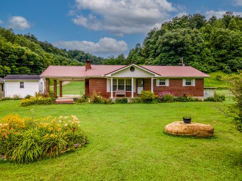 Photo of 30 Jayne Drive, Salyersville, KY 41465 (MLS # 25503183)
