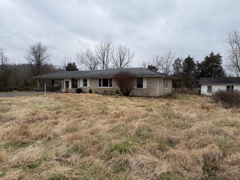 Photo of 214 Robin Drive, Liberty, KY 42539 (MLS # 26001415)