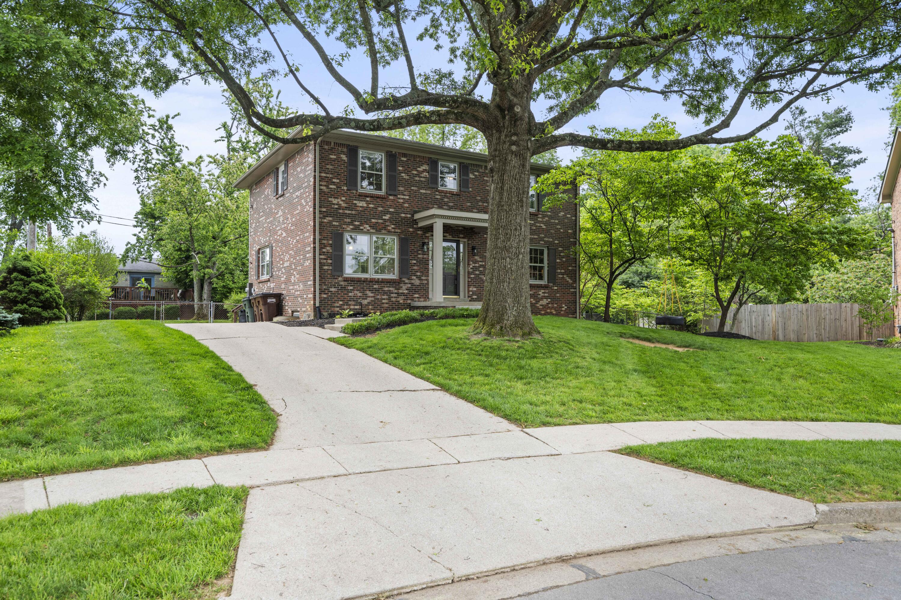 Lexington, Kentucky 40503, United States, 4 Bedrooms Bedrooms, ,3 BathroomsBathrooms,Residential,Active,131001