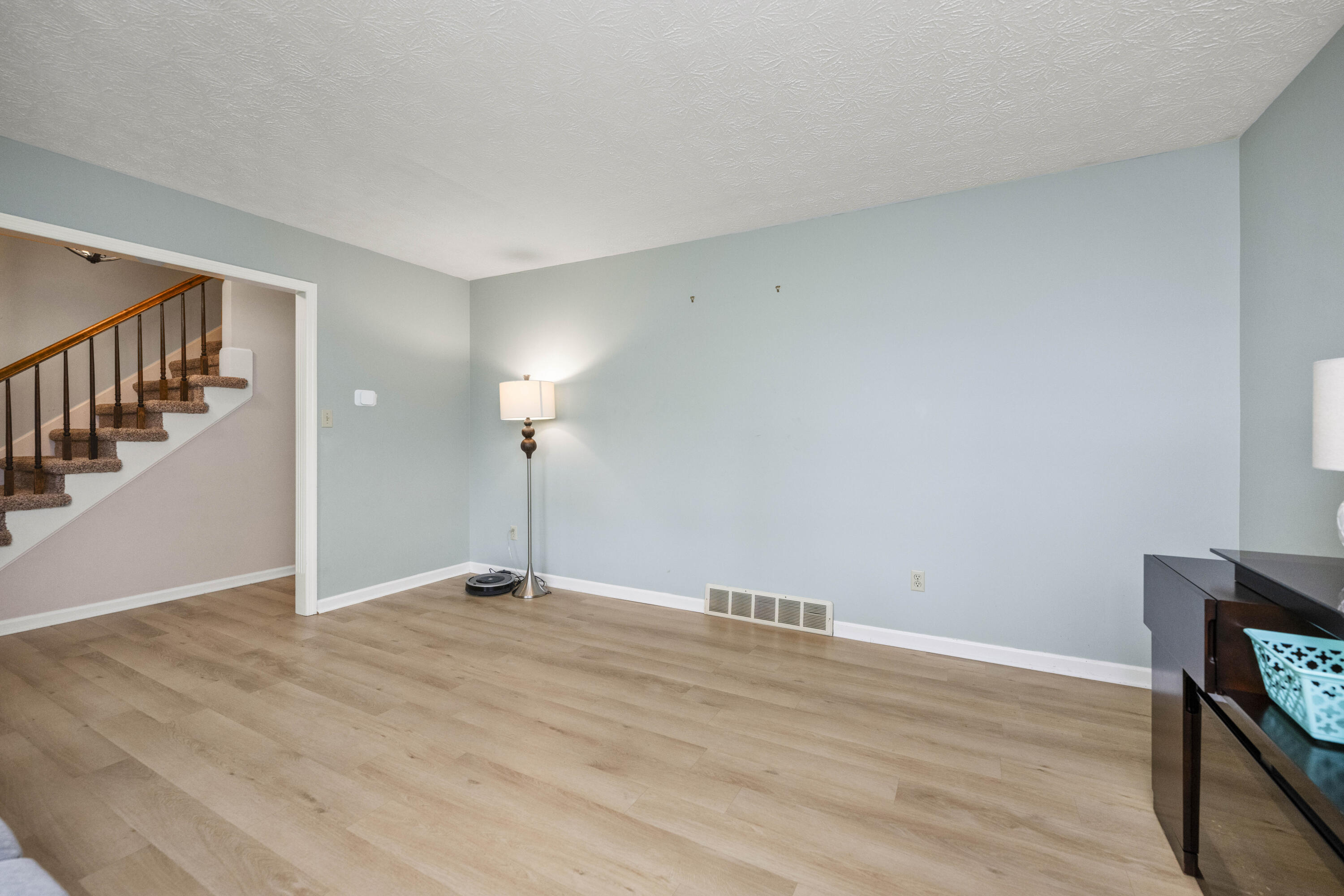 Lexington, Kentucky 40503, United States, 4 Bedrooms Bedrooms, ,3 BathroomsBathrooms,Residential,Active,131001