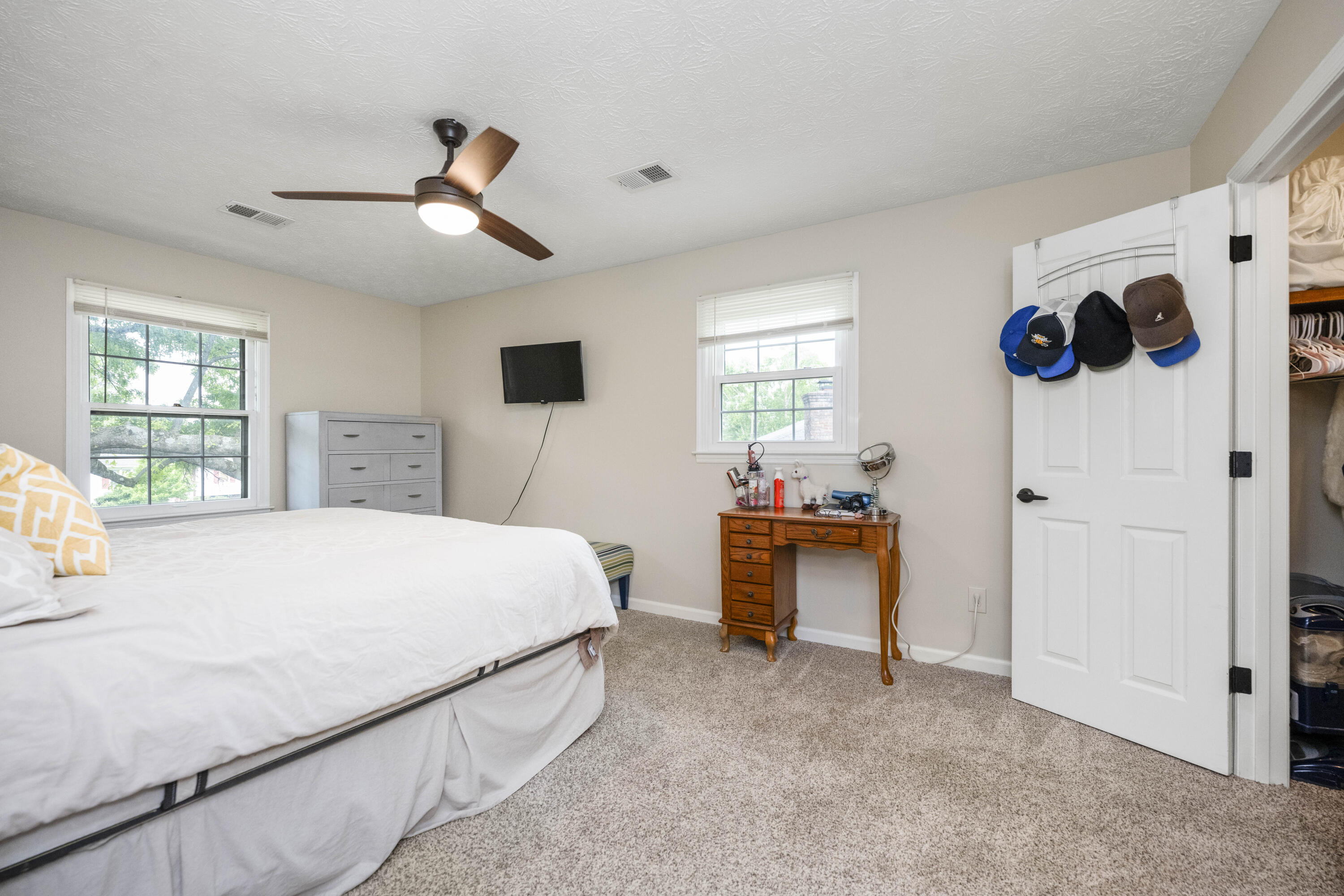 Lexington, Kentucky 40503, United States, 4 Bedrooms Bedrooms, ,3 BathroomsBathrooms,Residential,Active,131001