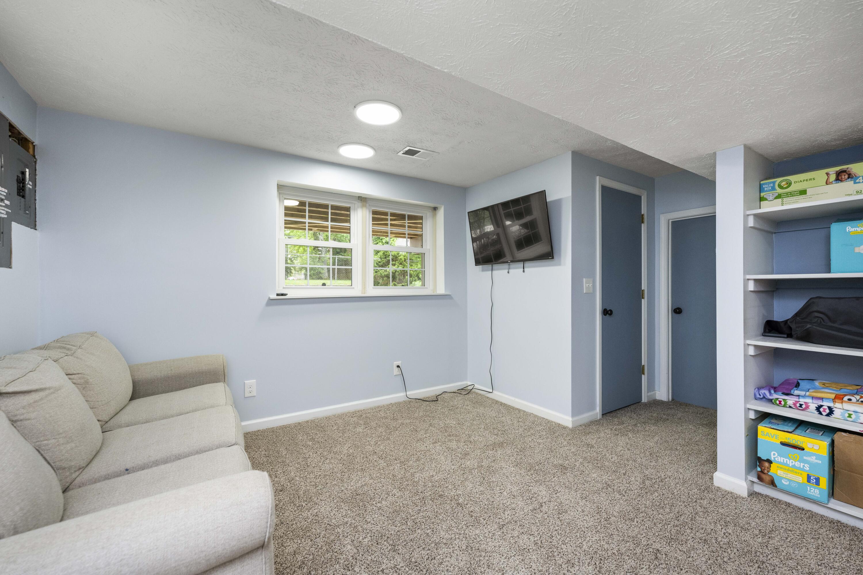 Lexington, Kentucky 40503, United States, 4 Bedrooms Bedrooms, ,3 BathroomsBathrooms,Residential,Active,131001