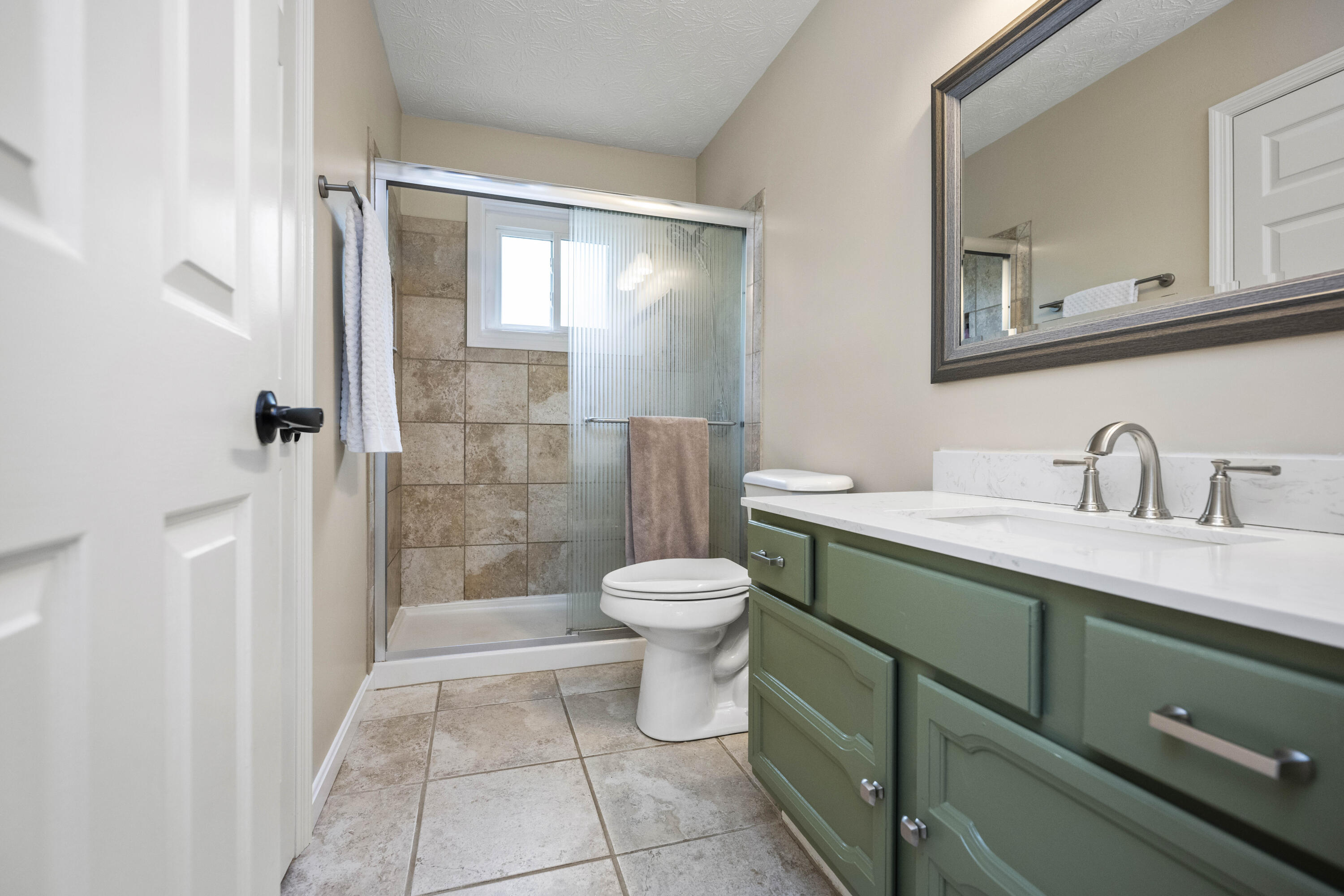 Lexington, Kentucky 40503, United States, 4 Bedrooms Bedrooms, ,3 BathroomsBathrooms,Residential,Active,131001