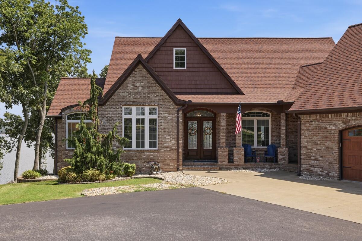 749 Dock Drive