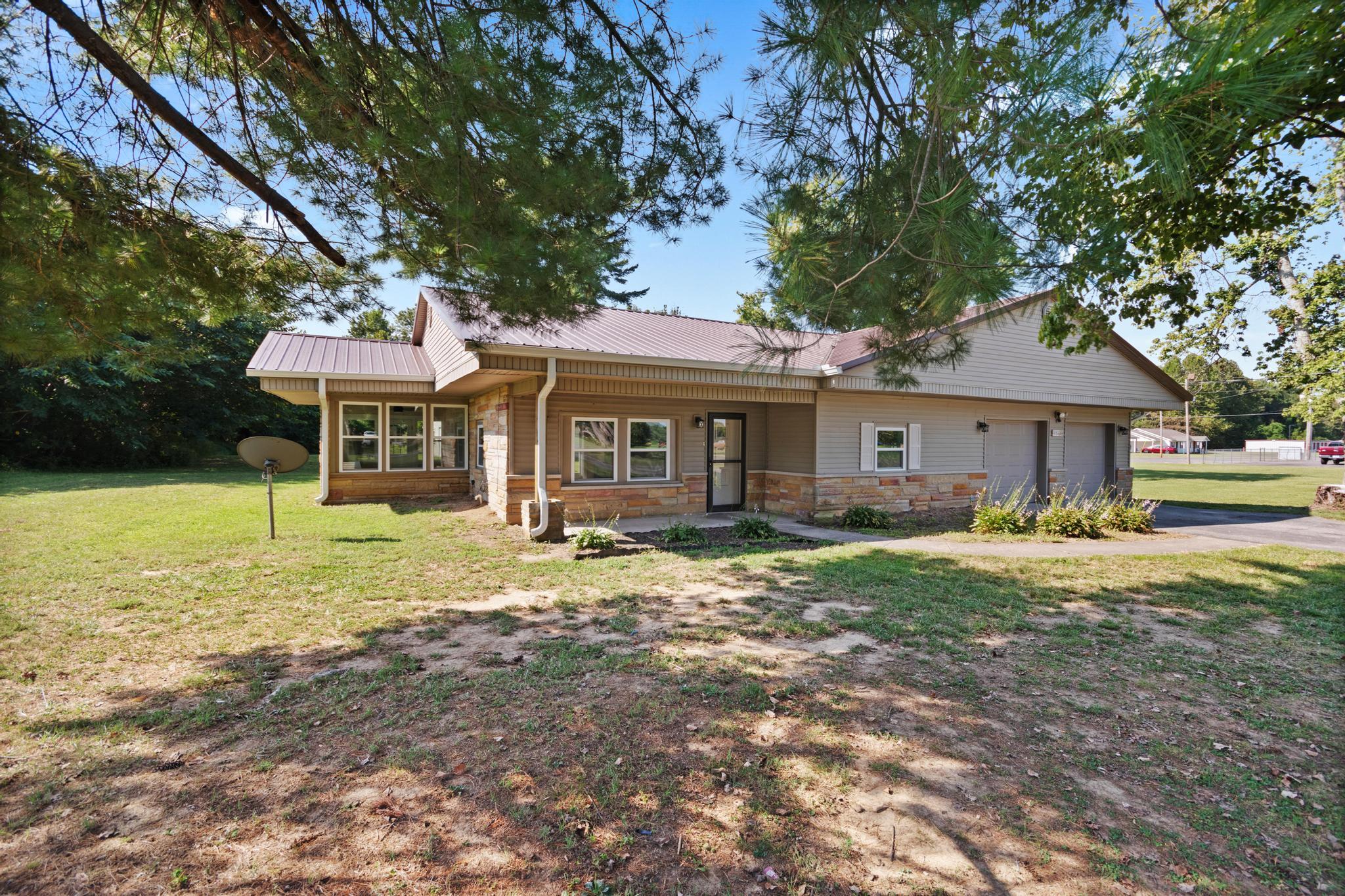 1564 U.S. 60 - Photo 2