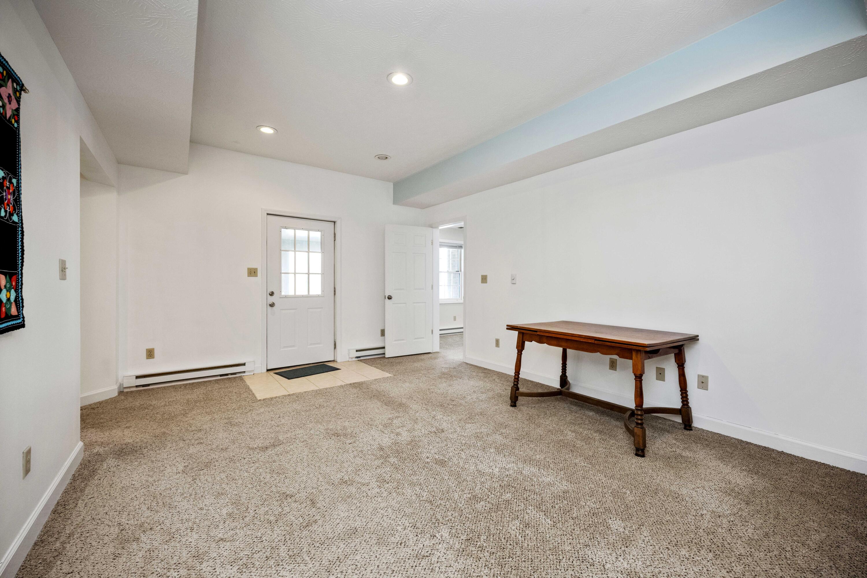 Richmond, Kentucky 40475, United States, 4 Bedrooms Bedrooms, ,3 BathroomsBathrooms,Residential,Contingent,2771