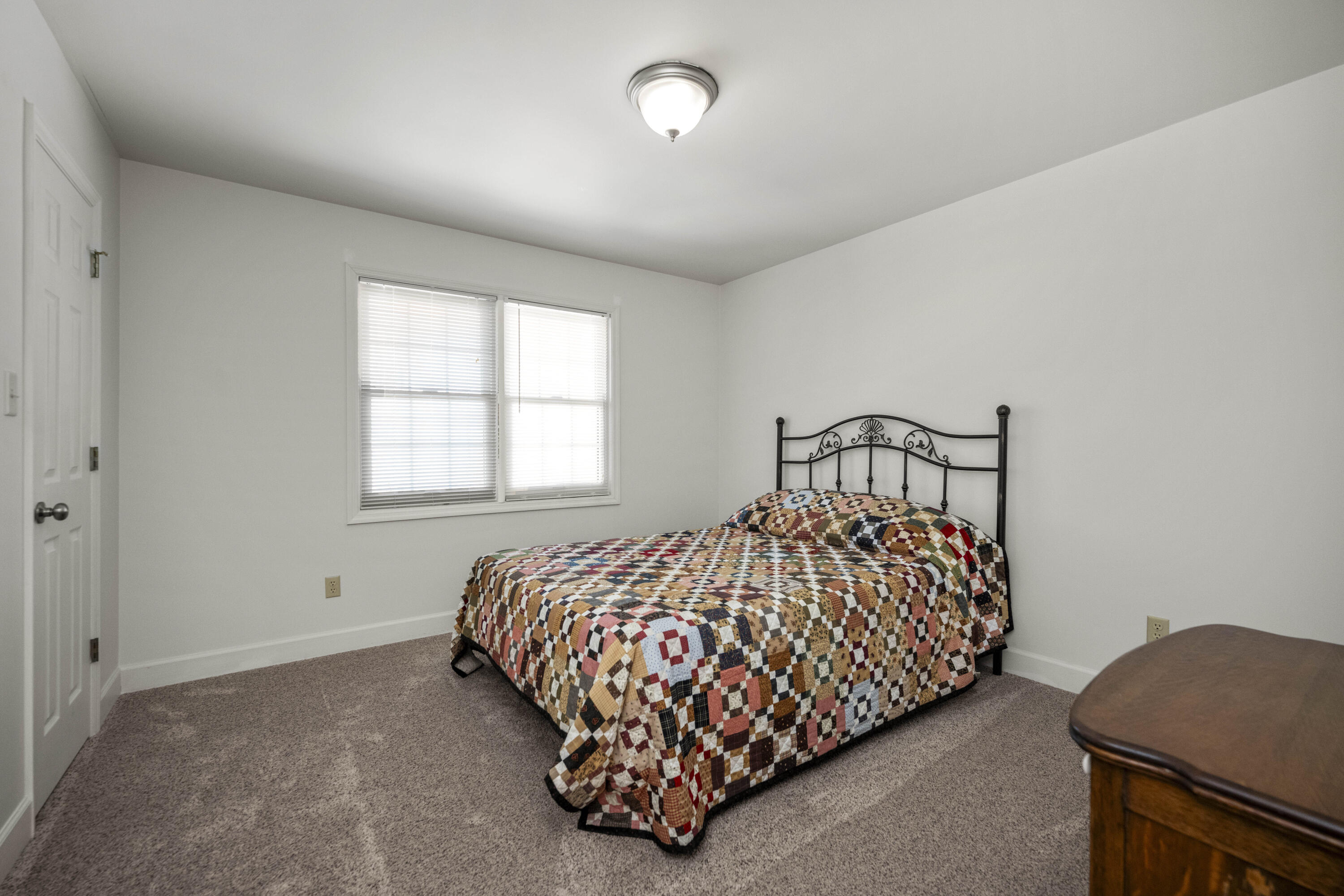 Richmond, Kentucky 40475, United States, 4 Bedrooms Bedrooms, ,3 BathroomsBathrooms,Residential,Contingent,2771