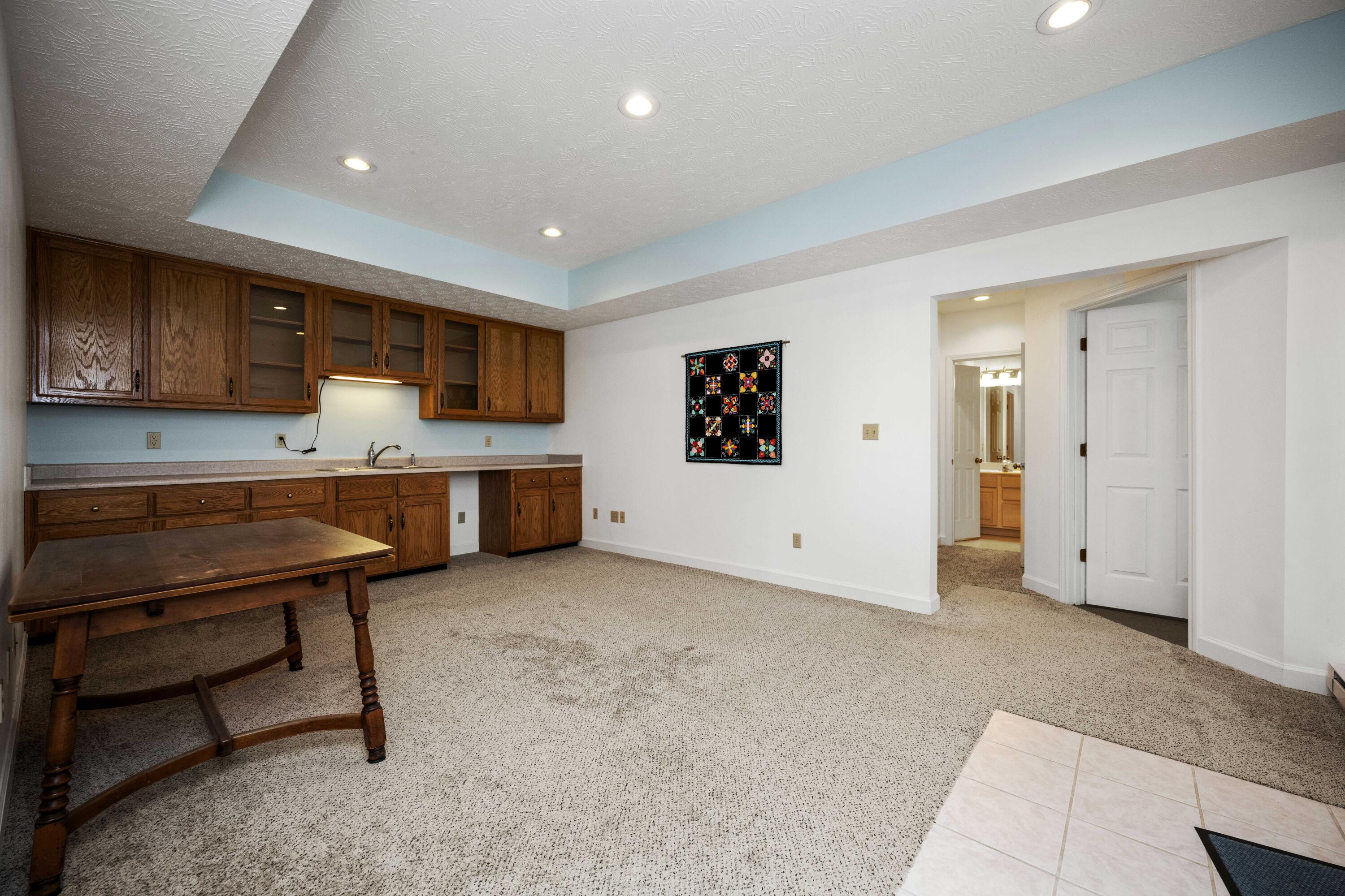 Richmond, Kentucky 40475, United States, 4 Bedrooms Bedrooms, ,3 BathroomsBathrooms,Residential,Contingent,2771