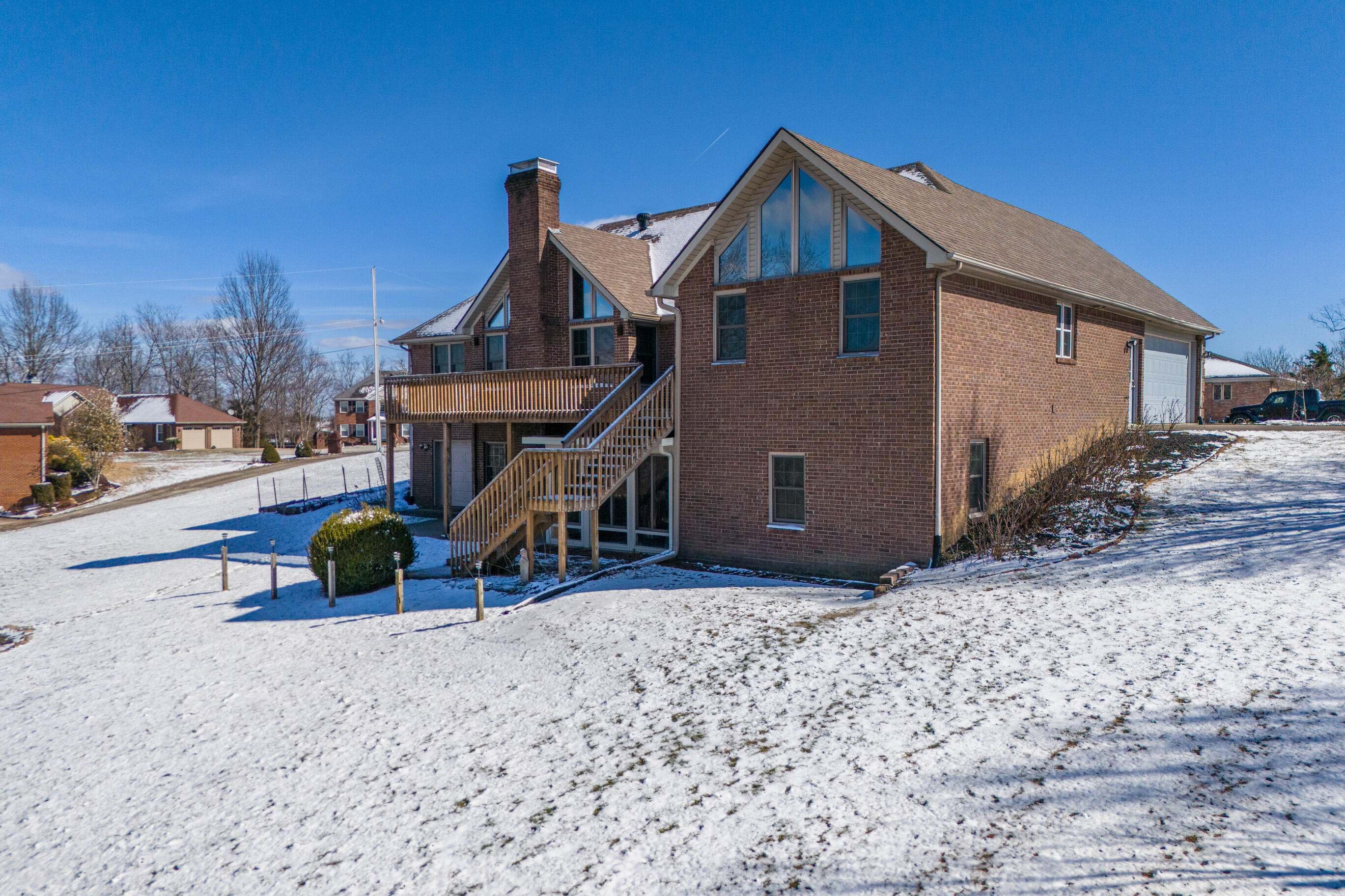 Richmond, Kentucky 40475, United States, 4 Bedrooms Bedrooms, ,3 BathroomsBathrooms,Residential,Contingent,2771