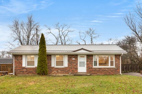Photo of 1441 Thames Drive, Lexington, KY 40517 (MLS # 25507819)
