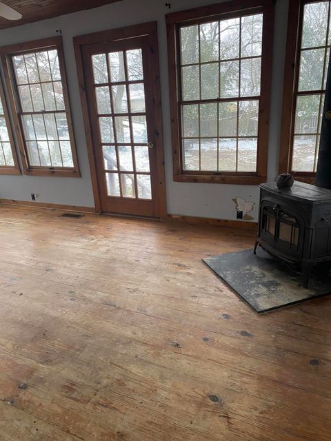 Photo of 250 Kentucky Avenue, Danville, KY 40422 (MLS # 25507664)