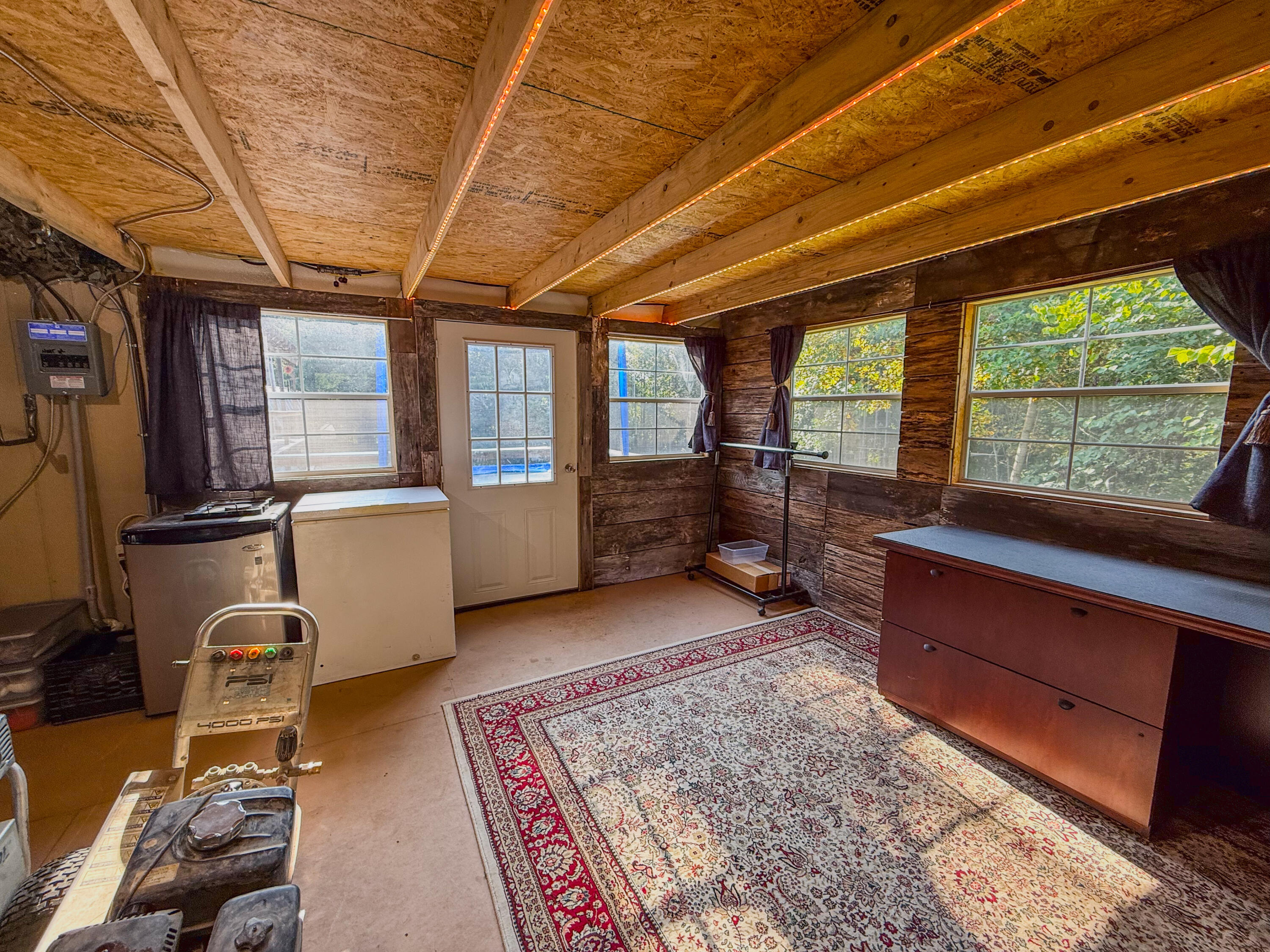 Irvine, Kentucky 40336, United States, 3 Bedrooms Bedrooms, ,2 BathroomsBathrooms,Residential,Active,164552