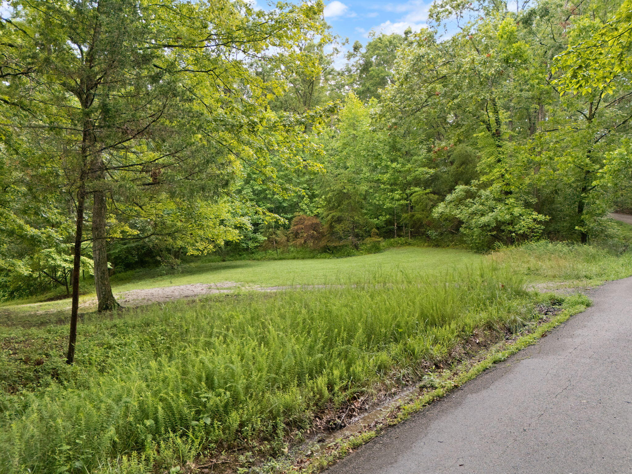 Irvine, Kentucky 40336, United States, 3 Bedrooms Bedrooms, ,2 BathroomsBathrooms,Residential,Active,164552