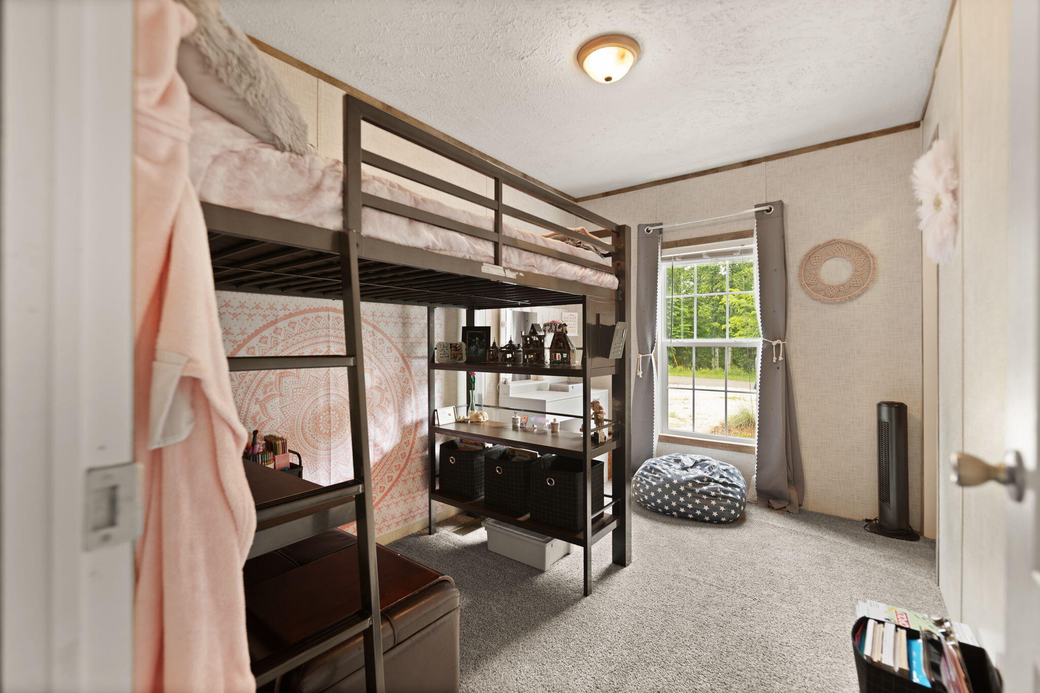 Irvine, Kentucky 40336, United States, 3 Bedrooms Bedrooms, ,2 BathroomsBathrooms,Residential,Active,164552