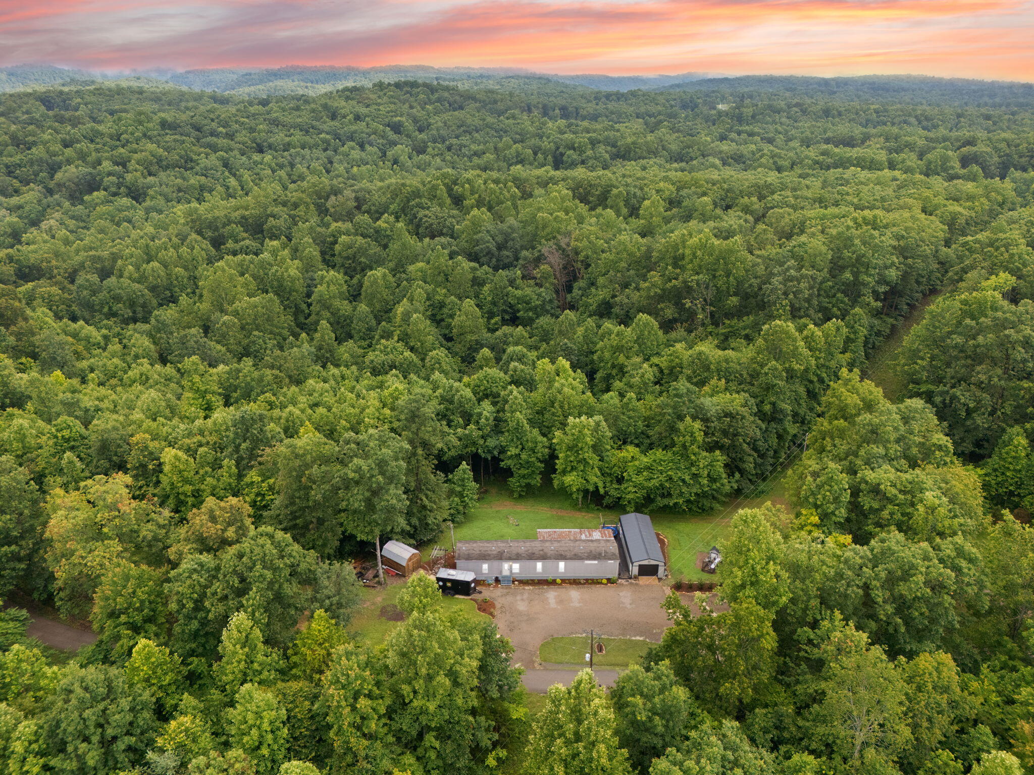 Irvine, Kentucky 40336, United States, 3 Bedrooms Bedrooms, ,2 BathroomsBathrooms,Residential,Active,164552