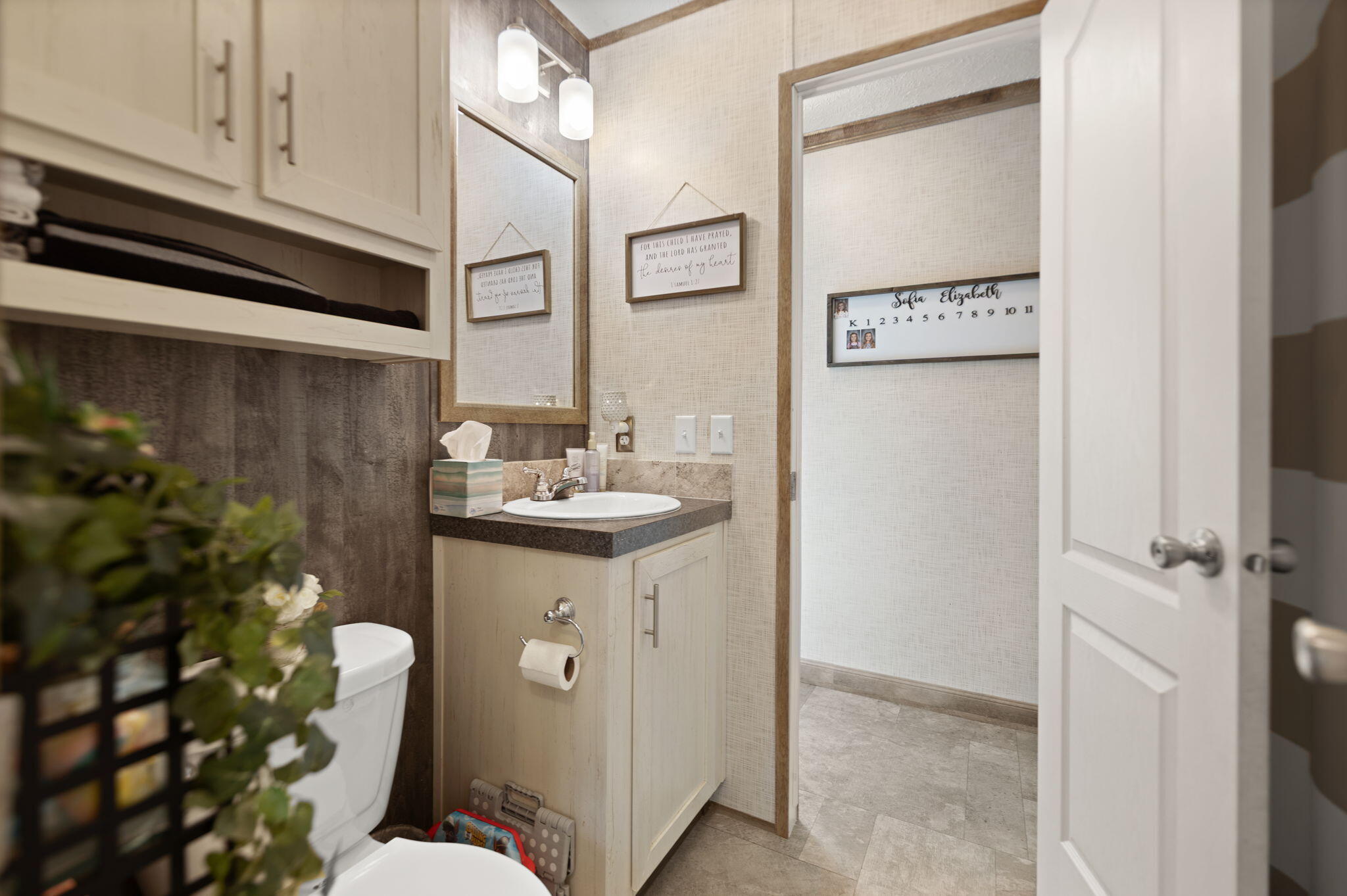 Irvine, Kentucky 40336, United States, 3 Bedrooms Bedrooms, ,2 BathroomsBathrooms,Residential,Active,164552