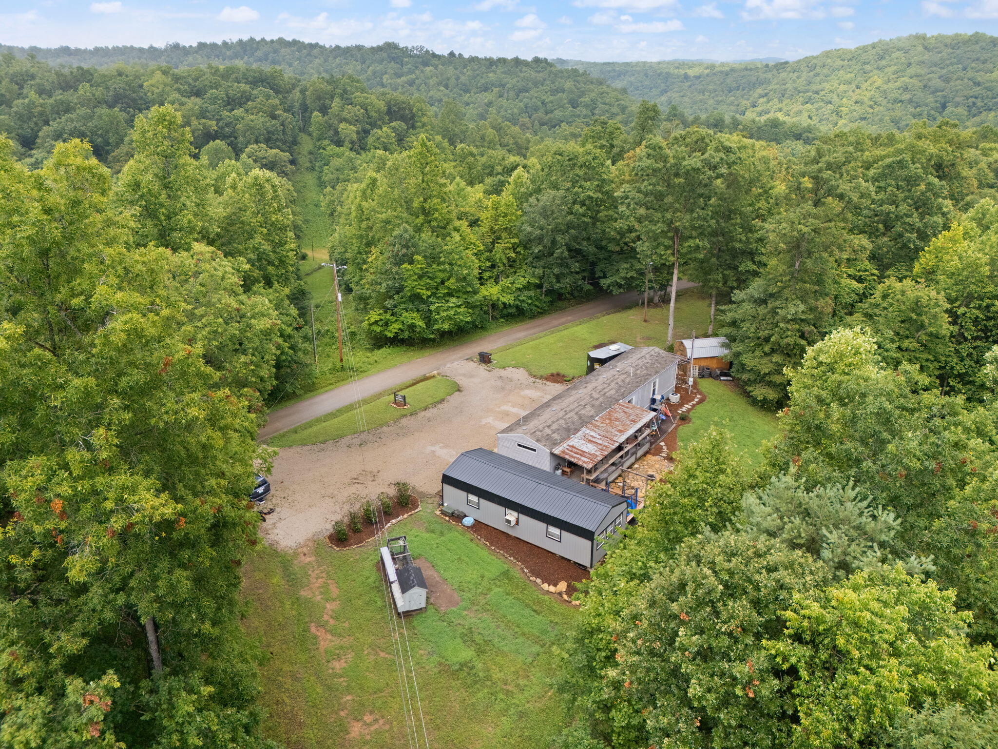 Irvine, Kentucky 40336, United States, 3 Bedrooms Bedrooms, ,2 BathroomsBathrooms,Residential,Active,164552