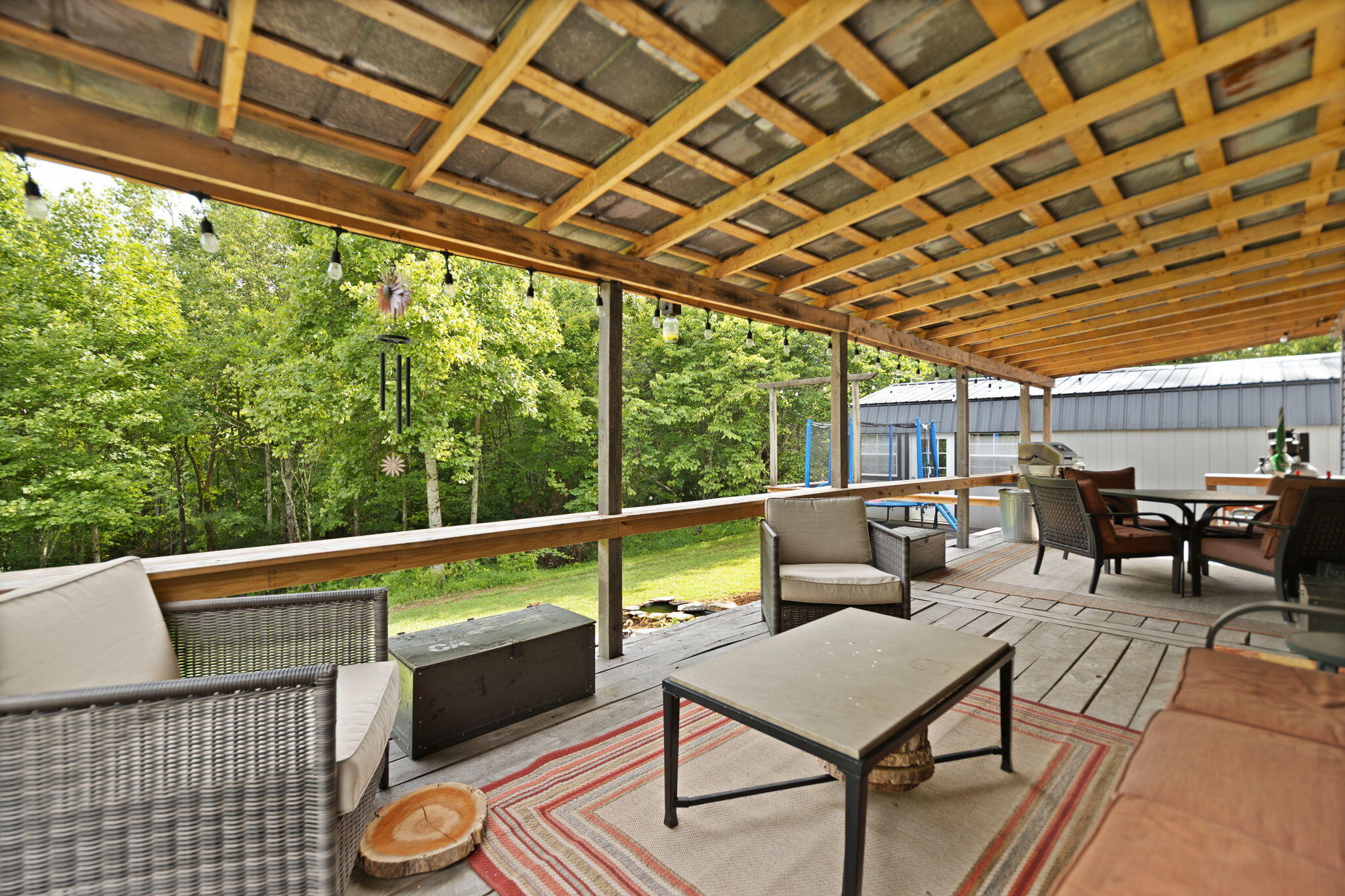 Irvine, Kentucky 40336, United States, 3 Bedrooms Bedrooms, ,2 BathroomsBathrooms,Residential,Active,164552