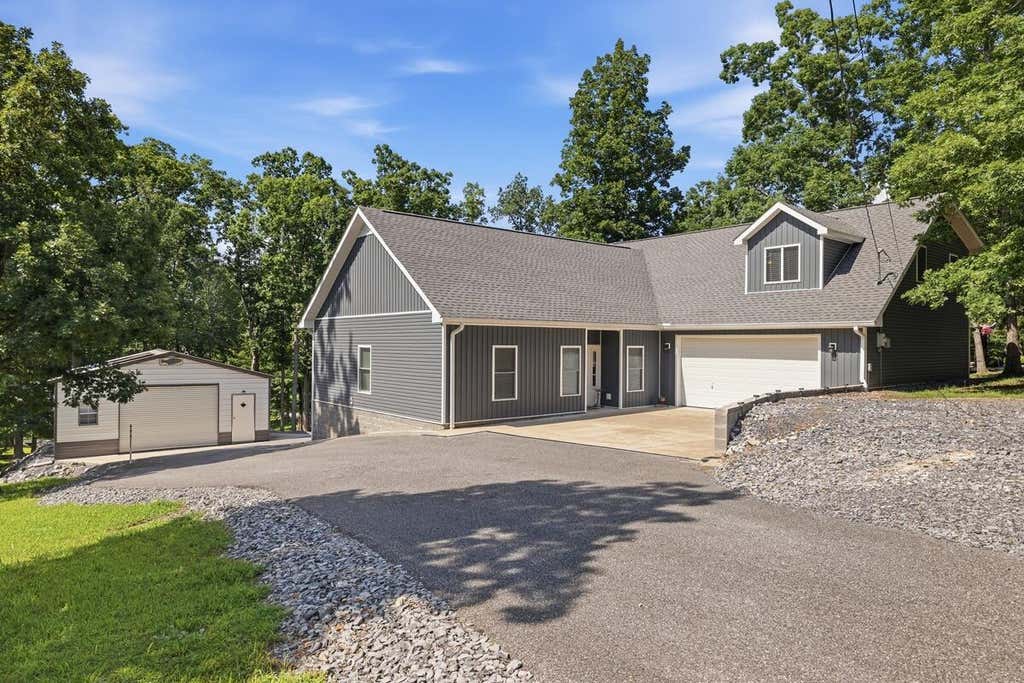 Photo of 124 Hickory Hill Lane, Benton, KY 42025 (MLS # 26020751)