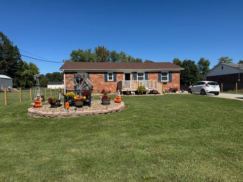 Photo of 102 Clara Drive, Richmond, KY 40475 (MLS # 25503440)