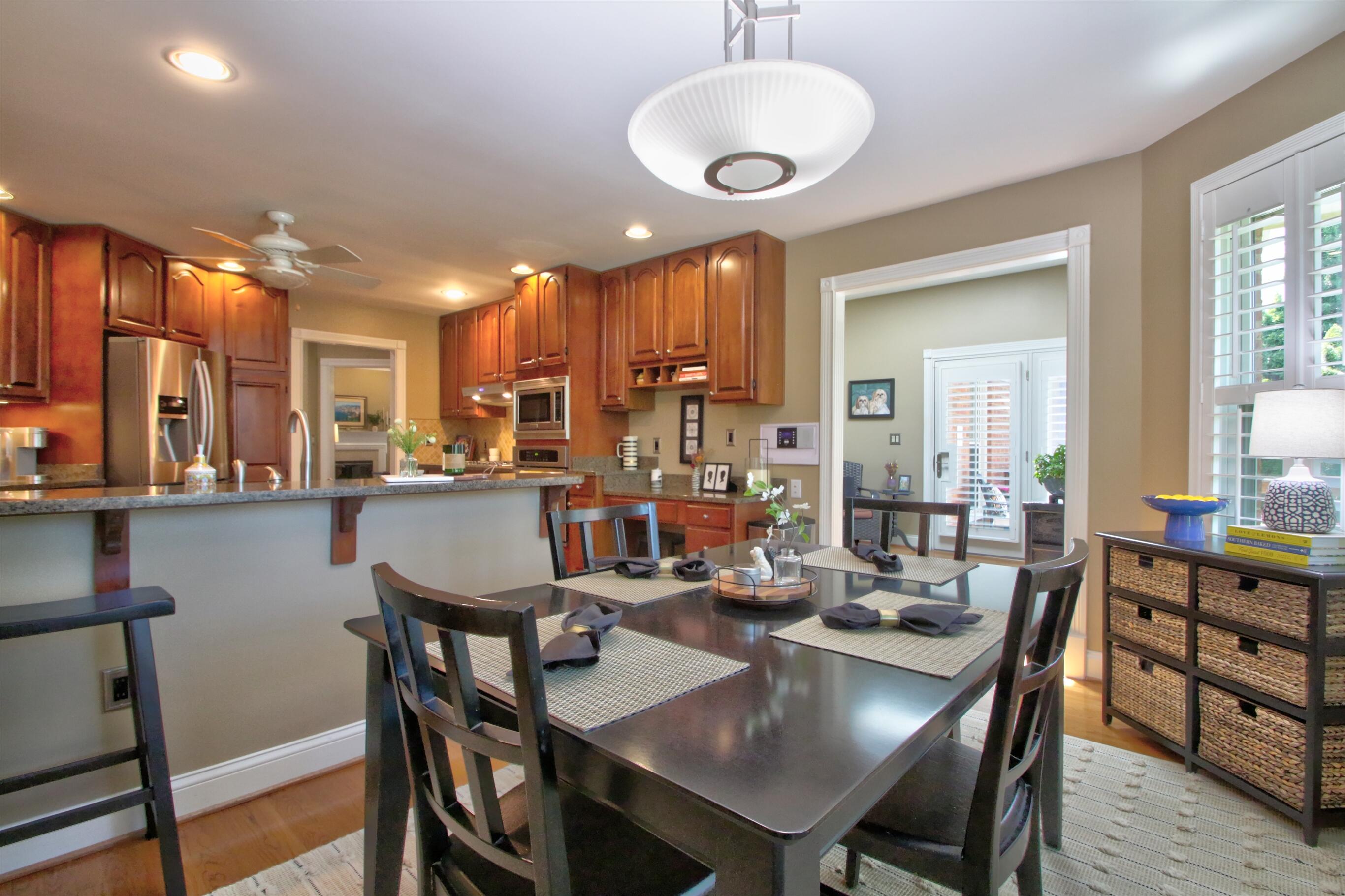 Lexington, Kentucky 40509, United States, 3 Bedrooms Bedrooms, ,3 BathroomsBathrooms,Residential,Pending,121252