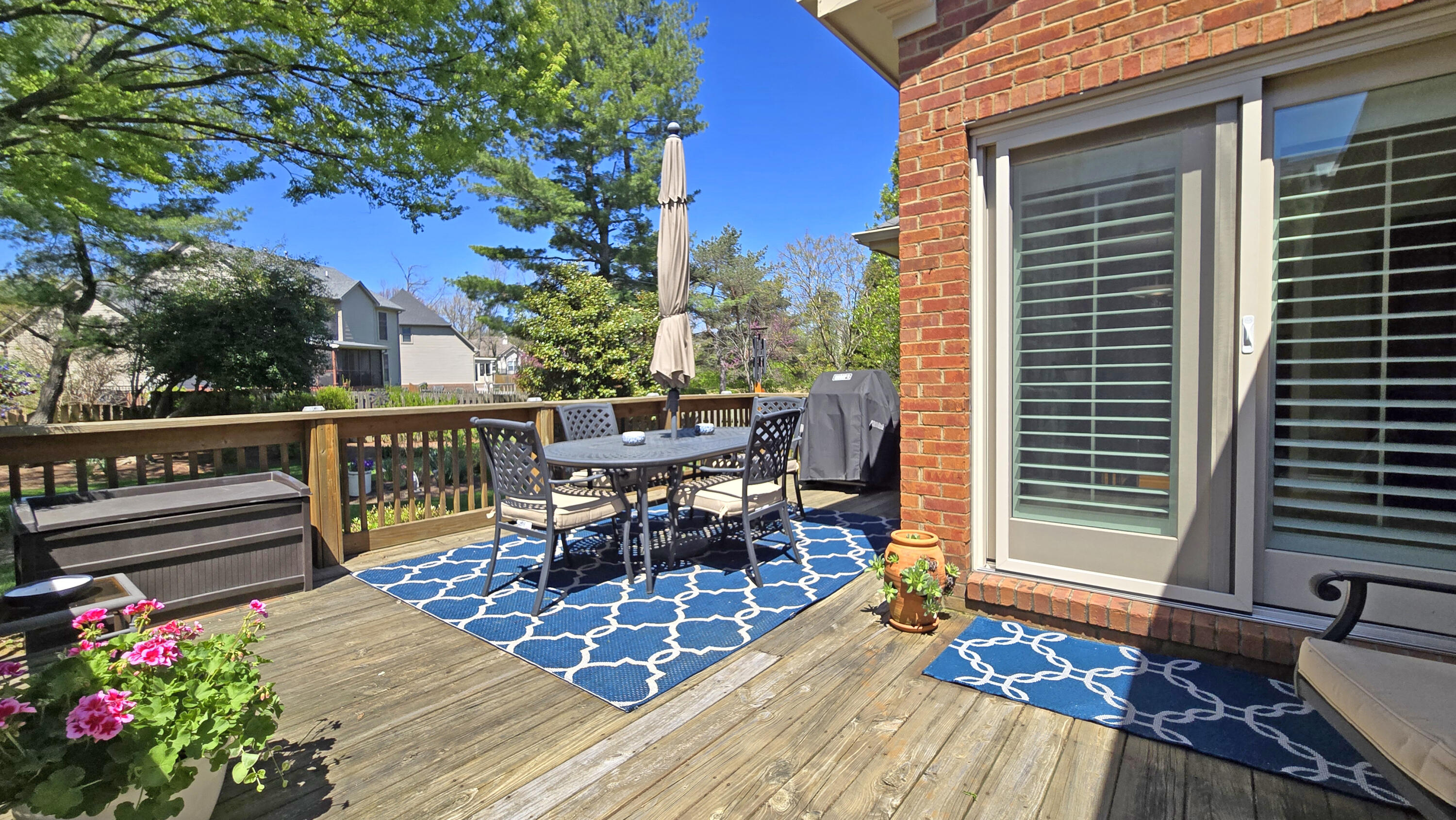 Lexington, Kentucky 40509, United States, 3 Bedrooms Bedrooms, ,3 BathroomsBathrooms,Residential,Pending,121252