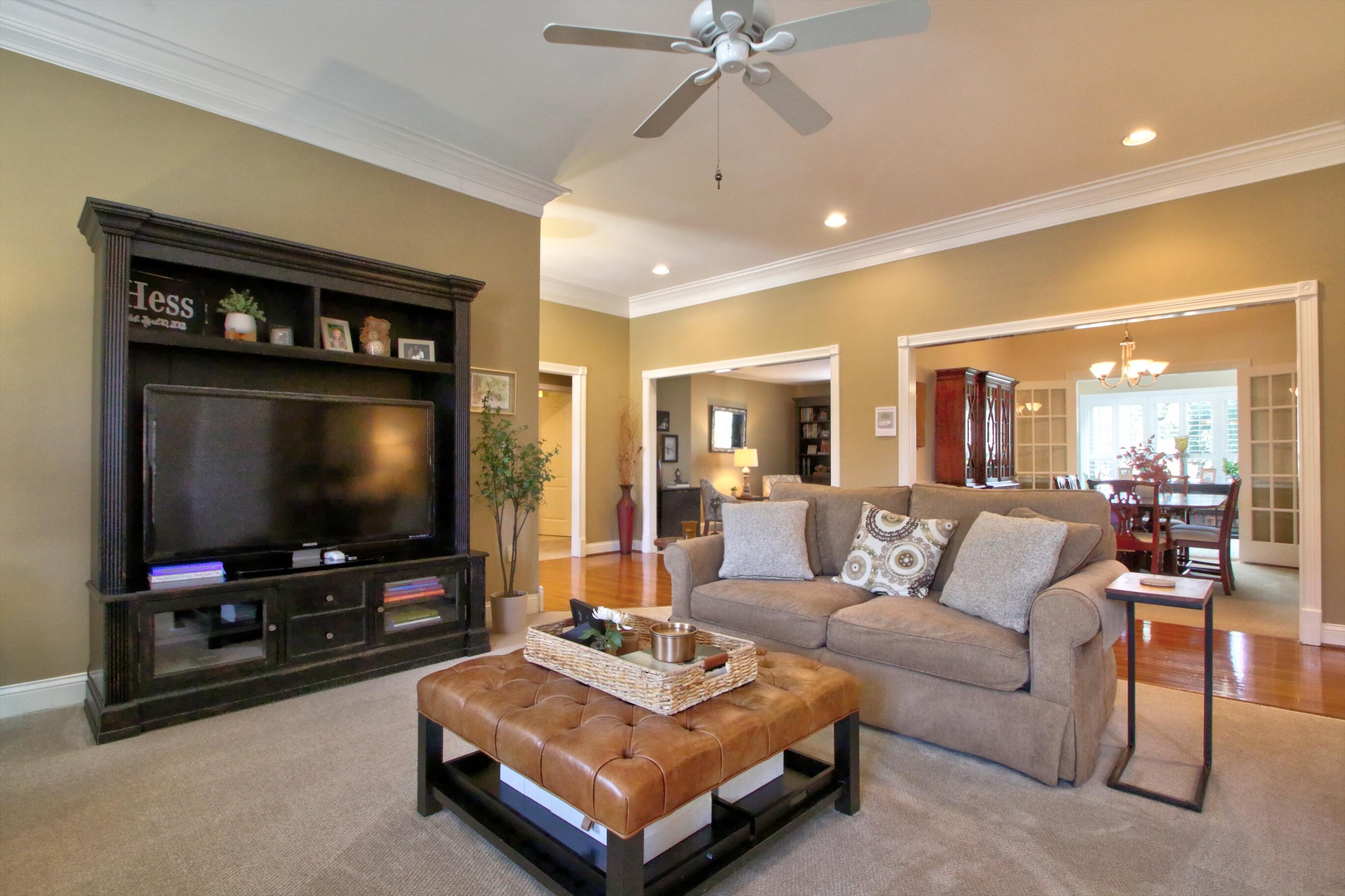 Lexington, Kentucky 40509, United States, 3 Bedrooms Bedrooms, ,3 BathroomsBathrooms,Residential,Pending,121252