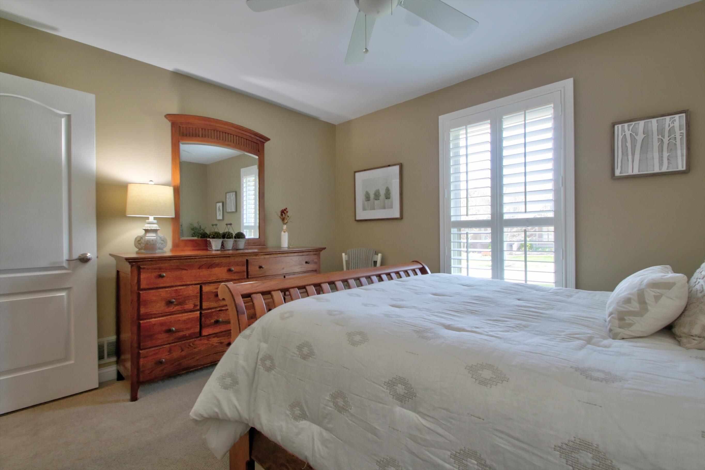 Lexington, Kentucky 40509, United States, 3 Bedrooms Bedrooms, ,3 BathroomsBathrooms,Residential,Pending,121252