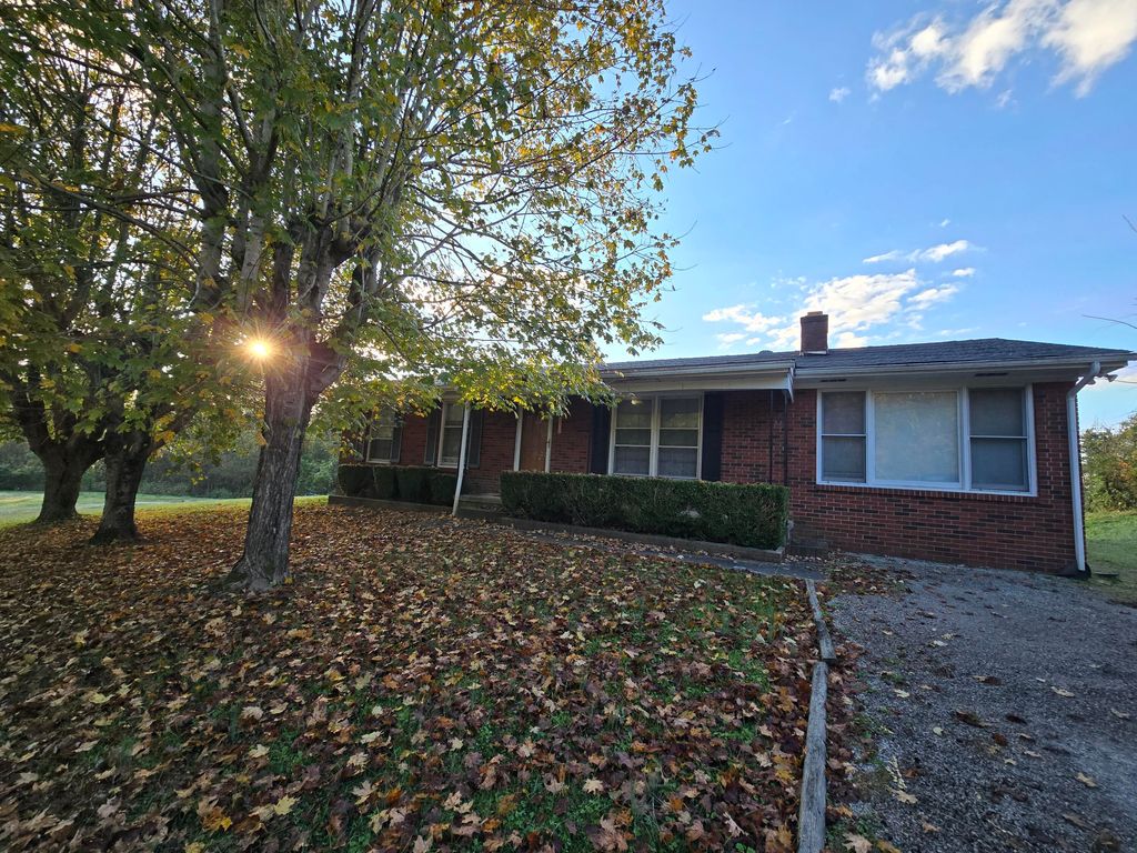 Photo of 225 Highway 930, Artemus, KY 40903 (MLS # 25505136)