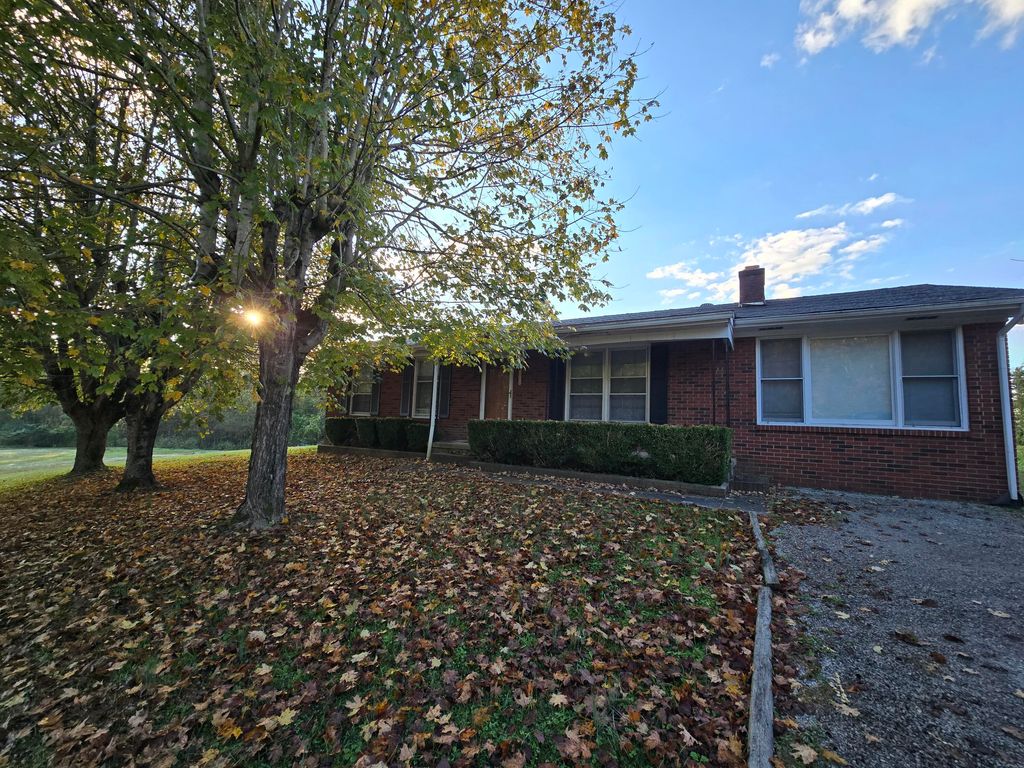 Photo of 225 Highway 930, Artemus, KY 40903 (MLS # 25505136)