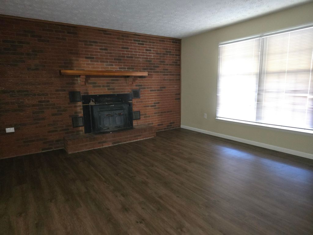 Photo of 225 Highway 930, Artemus, KY 40903 (MLS # 25505136)