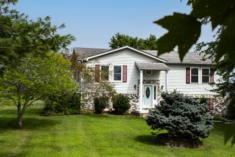 Photo of 2029 Kentucky River Road, Richmond, KY 40475 (MLS # 25015125)