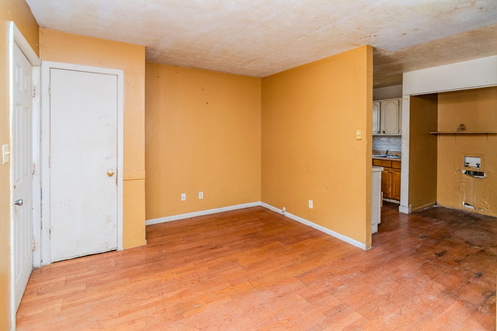 Photo of 457 Chestnut Street, Lexington, KY 40508 (MLS # 26020508)