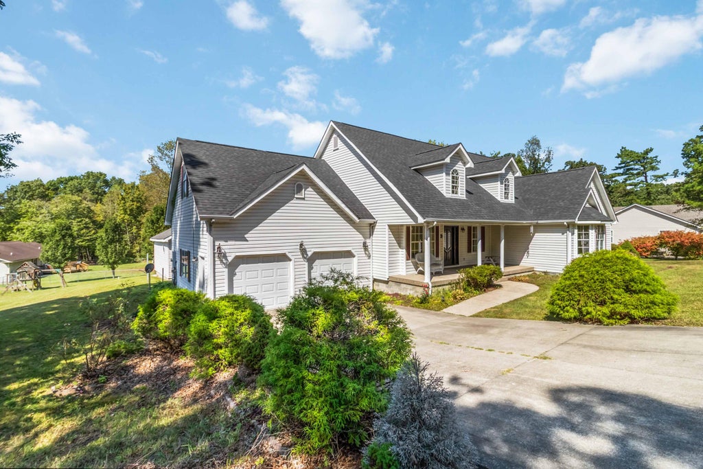 Photo of 221 Sandy Hills Lane, Corbin, KY 40701 (MLS # 26025568)