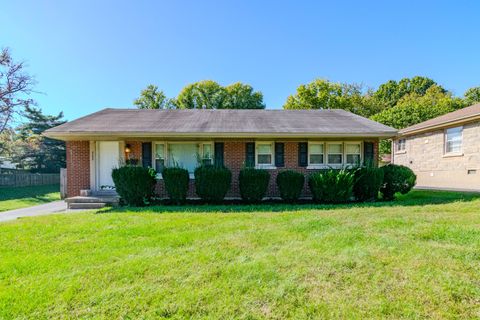 Photo of 242 E Lowry Lane, Lexington, KY 40503 (MLS # 25503237)